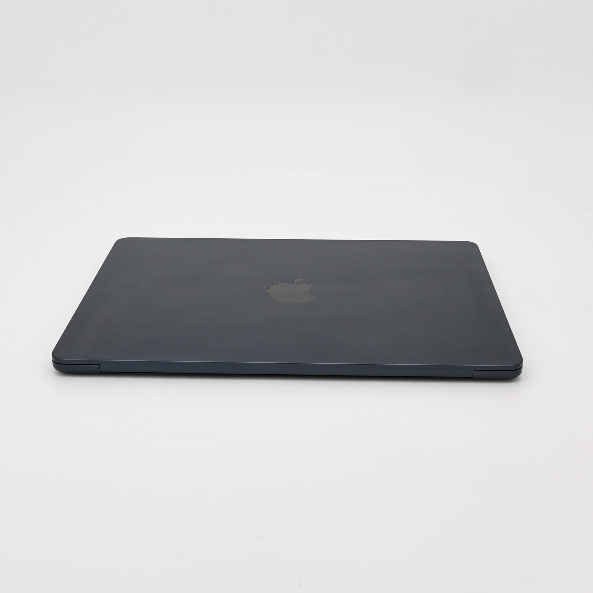 95新 Apple MacBook Air 24年 13寸 M3（8+8核） 8G RAM 256G SSD 午夜色