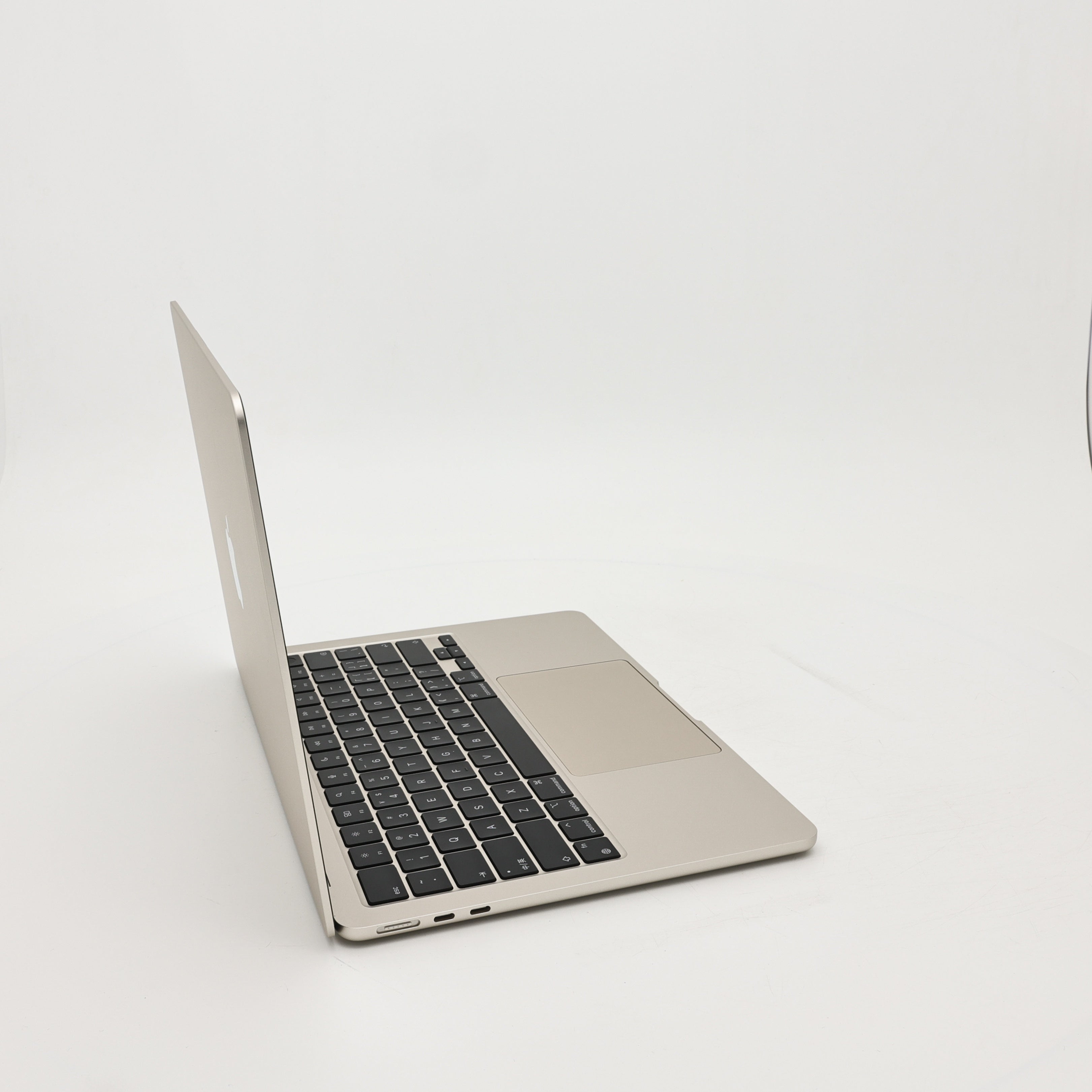 99新 Apple MacBook Air 22年 13寸 M2（8+8核） 16G RAM 256G SSD 星光色