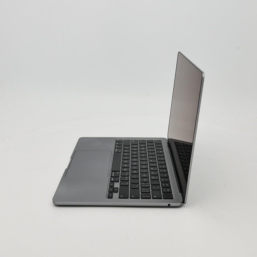 95新 Apple MacBook Air 24年 13寸 M3（8+8核） 8G RAM 256G SSD 深空灰色