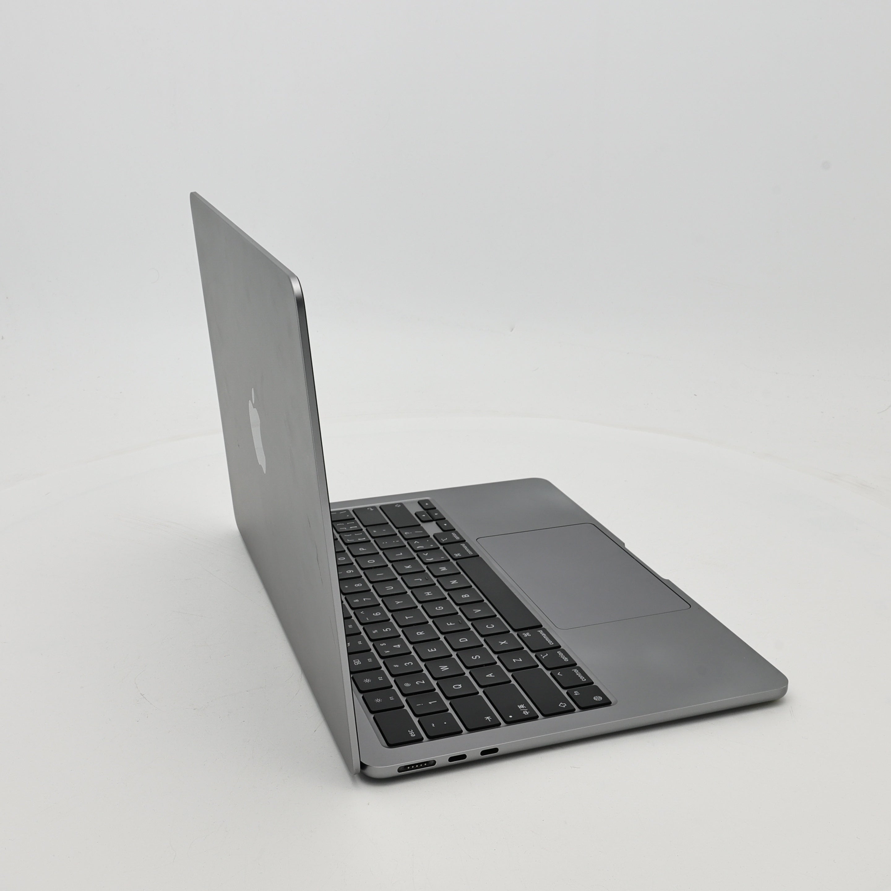 95新 Apple MacBook Air 24年 13寸 M3（8+8核） 8G RAM 256G SSD 深空灰色