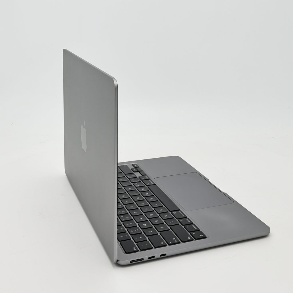 95新 Apple MacBook Air 24年 13寸 M3（8+8核） 8G RAM 256G SSD 深空灰色