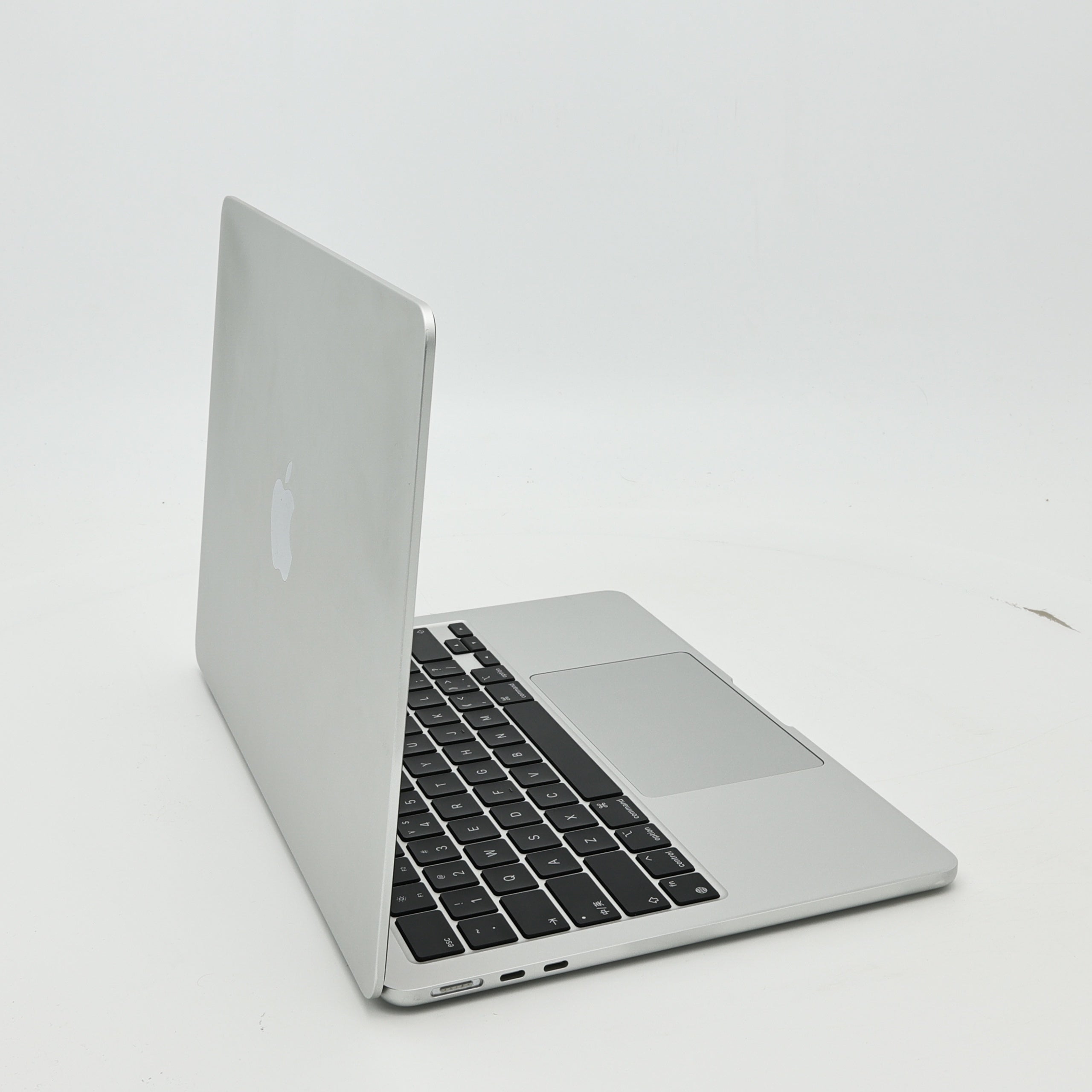 95新 Apple MacBook Air 24年 13寸 M3（8+8核） 8G RAM 256G SSD 銀色