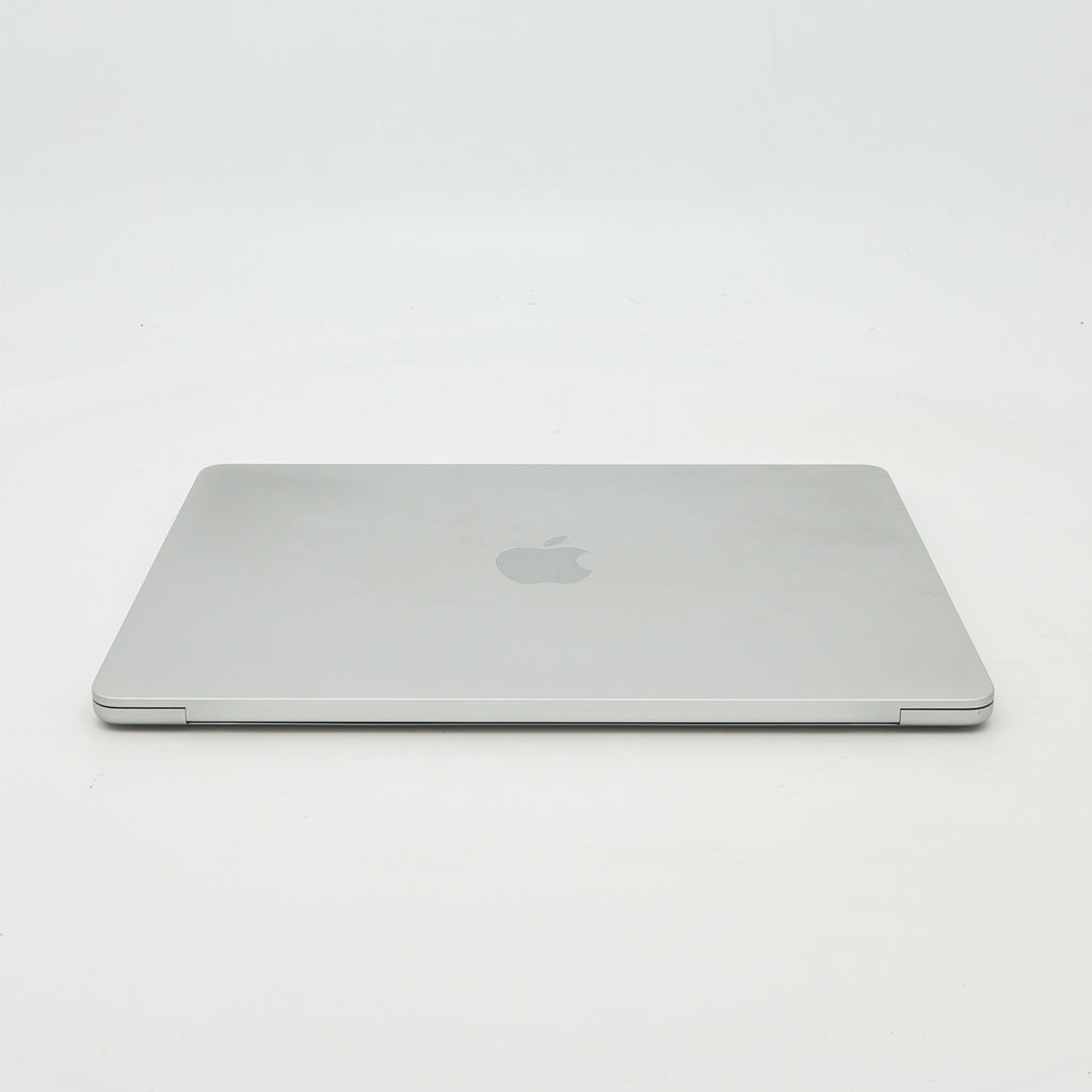 95新 Apple MacBook Air 24年 13寸 M3（8+8核） 8G RAM 256G SSD 銀色