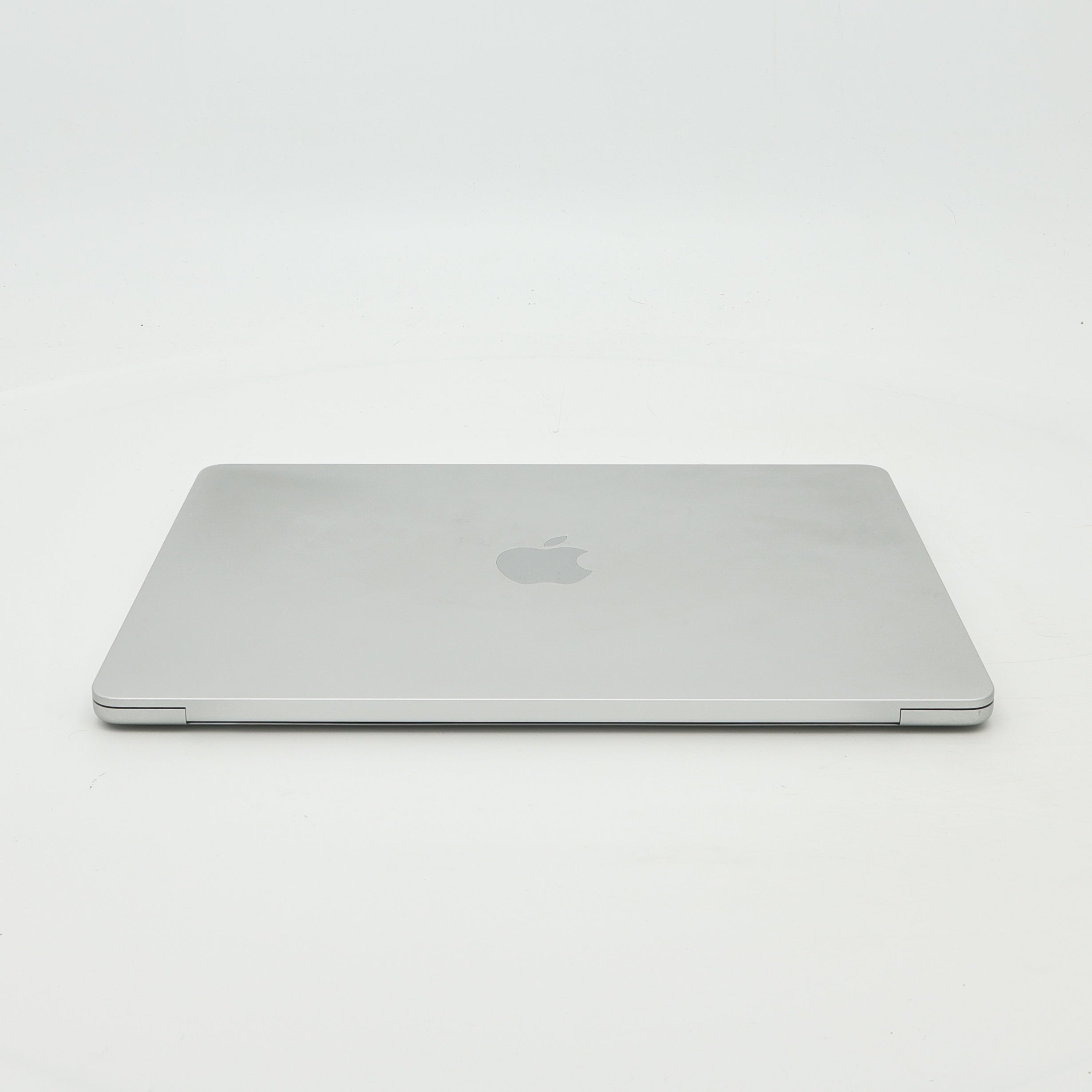 95新 Apple MacBook Air 24年 13寸 M3（8+8核） 8G RAM 256G SSD 銀色