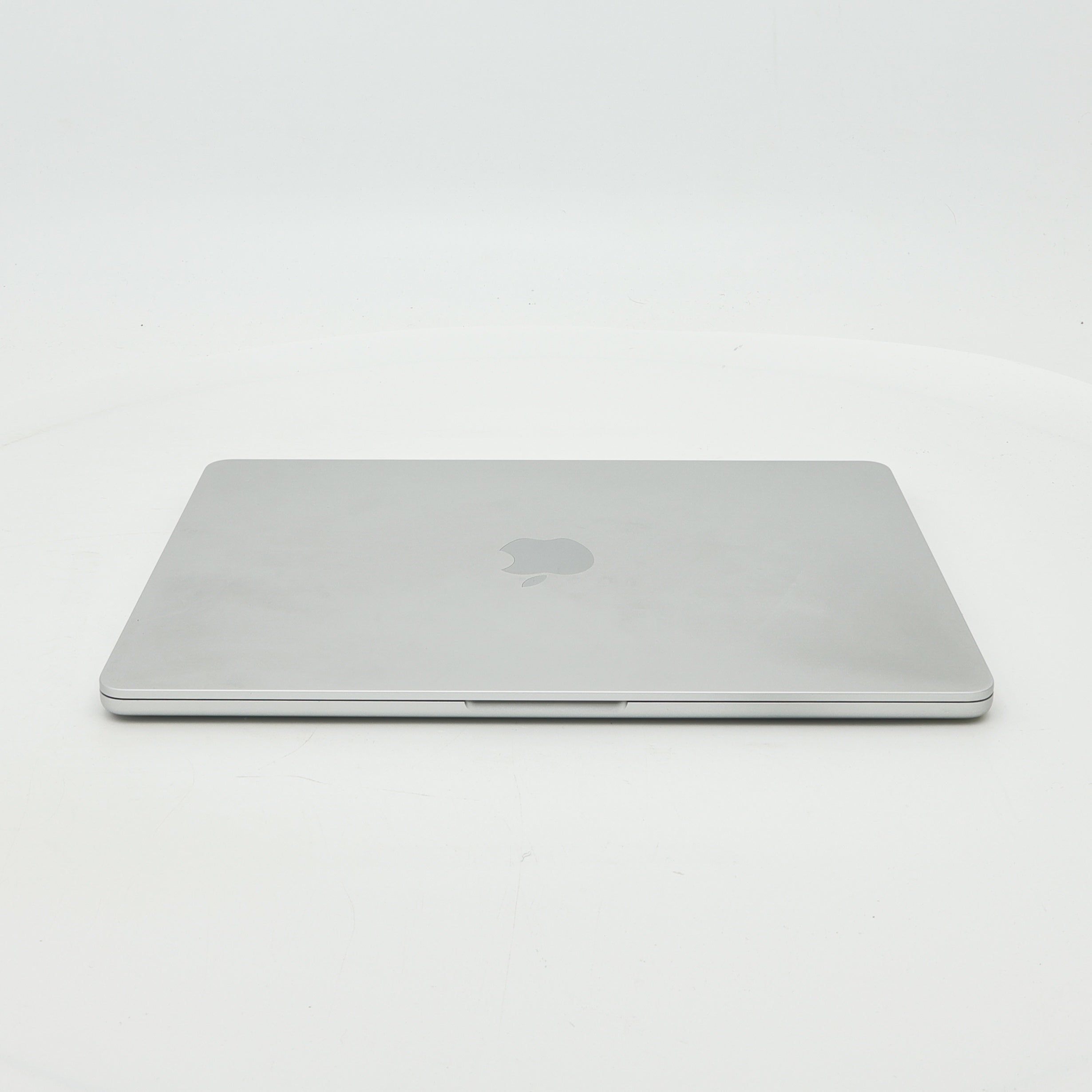 95新 Apple MacBook Air 24年 13寸 M3（8+8核） 8G RAM 256G SSD 銀色