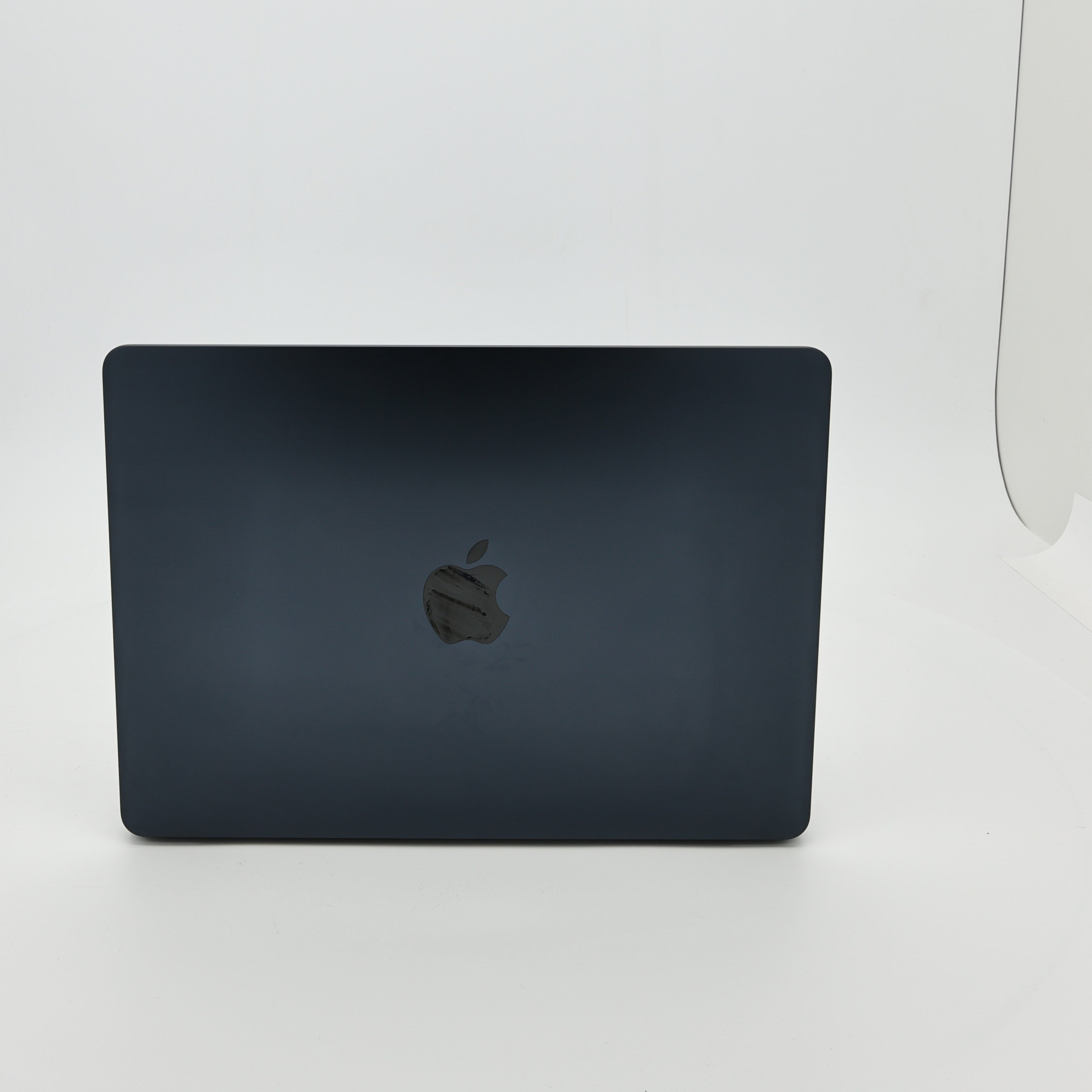 95新 Apple MacBook Air 24年 13寸 M3（8+8核） 8G RAM 256G SSD 午夜色