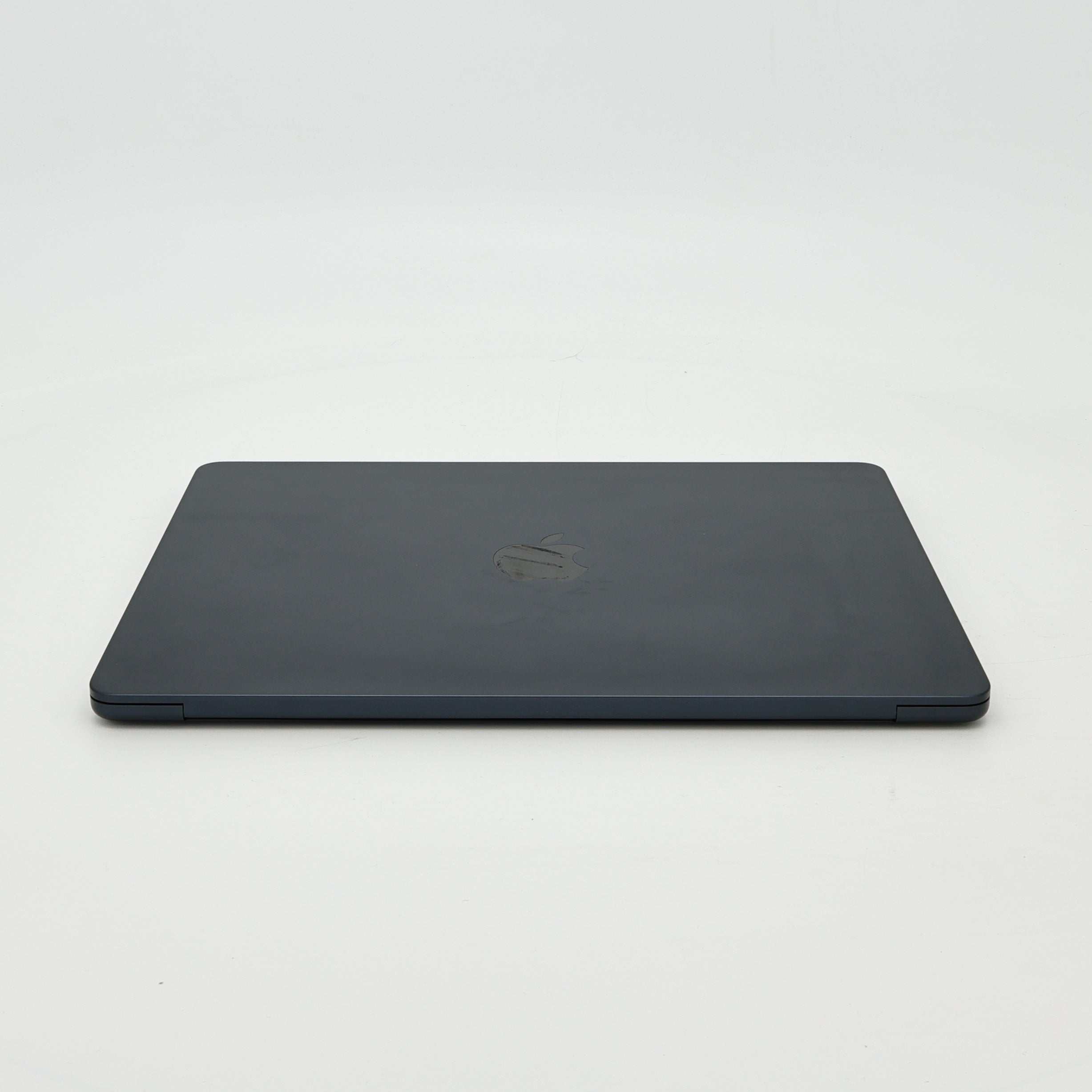 95新 Apple MacBook Air 24年 13寸 M3（8+8核） 8G RAM 256G SSD 午夜色
