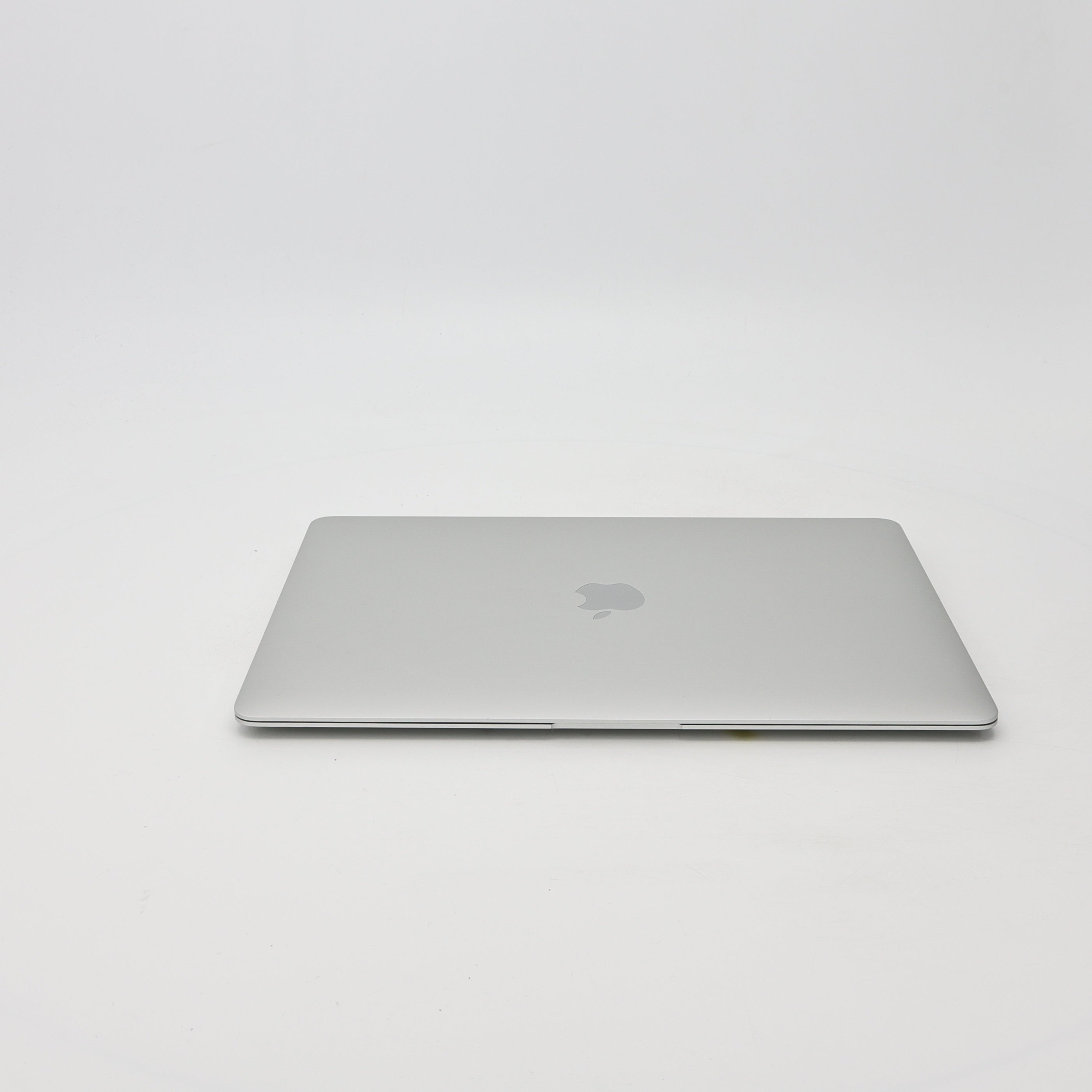 95新 Apple MacBook Air 20年 13寸 i3 1.1G 8G RAM 256G SSD 銀色