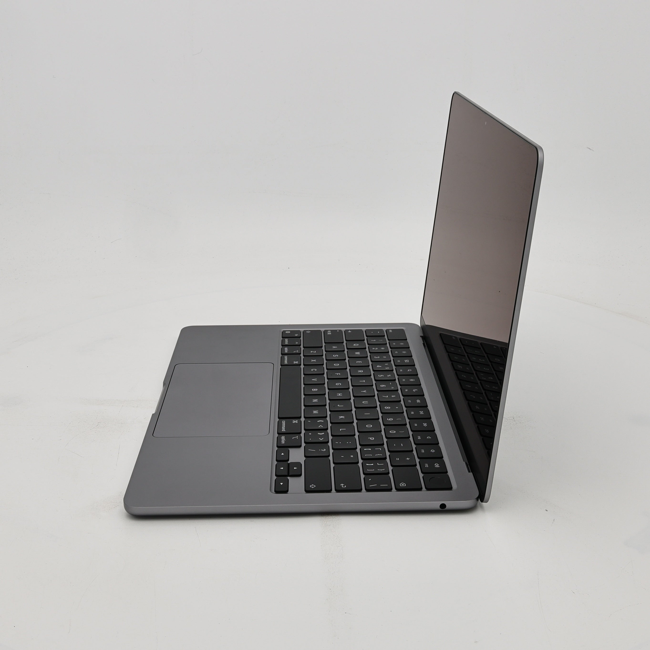 99新 Apple MacBook Air 24年 13寸 M3（8+8核） 8G RAM 256G SSD 深空灰色