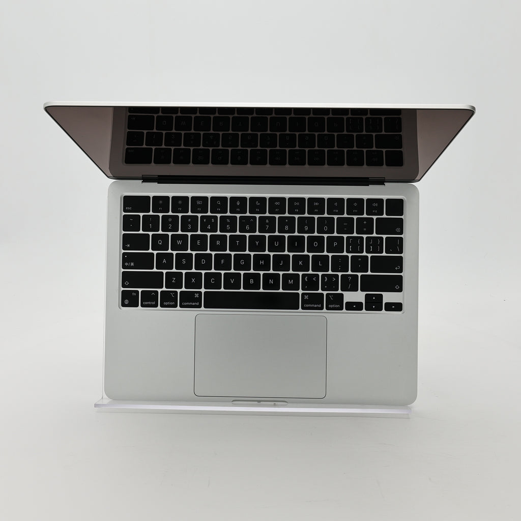 95新 Apple MacBook Air 22年 13寸 M2（8+8核） 8G RAM 256G SSD 銀色