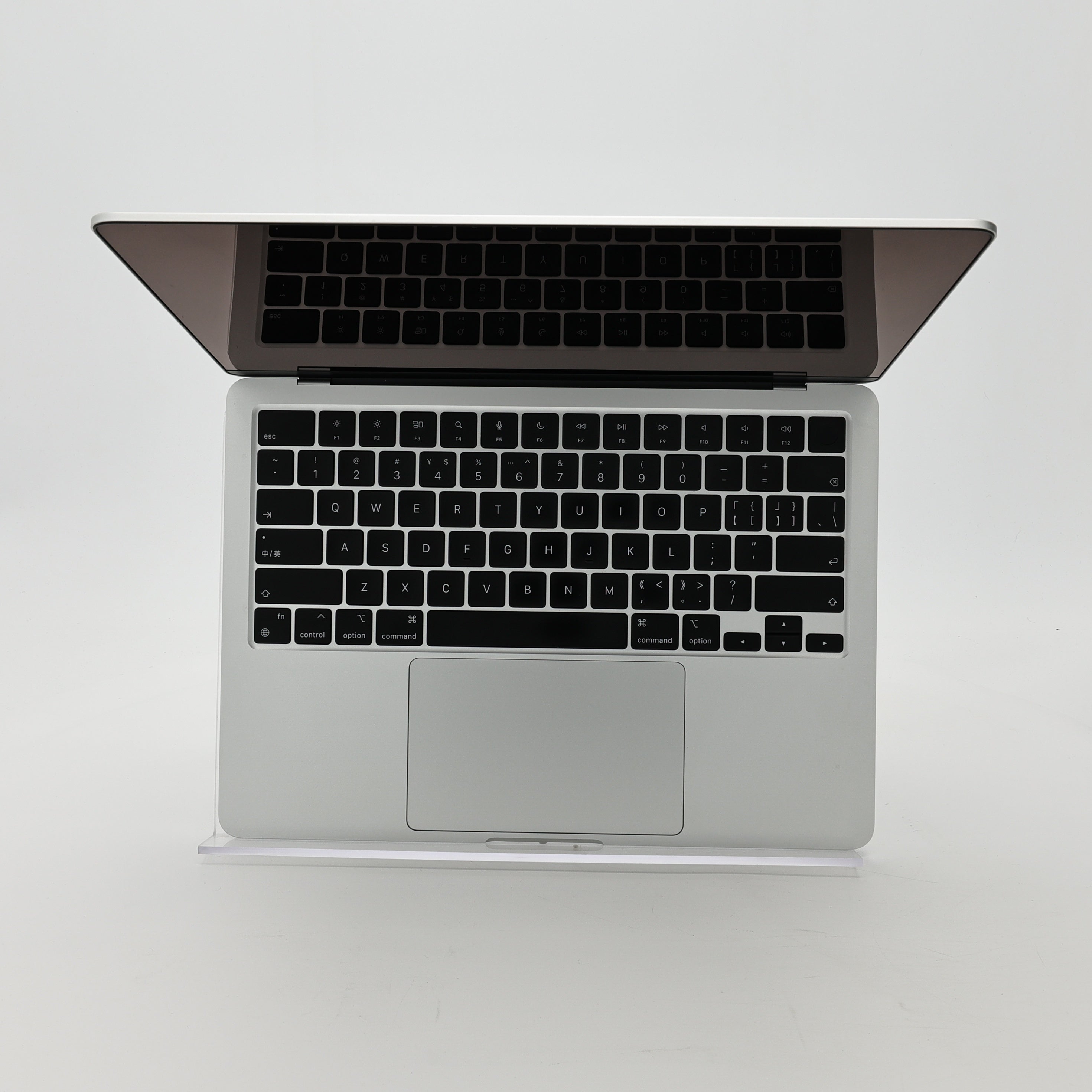 95新 Apple MacBook Air 22年 13寸 M2（8+8核） 8G RAM 256G SSD 銀色