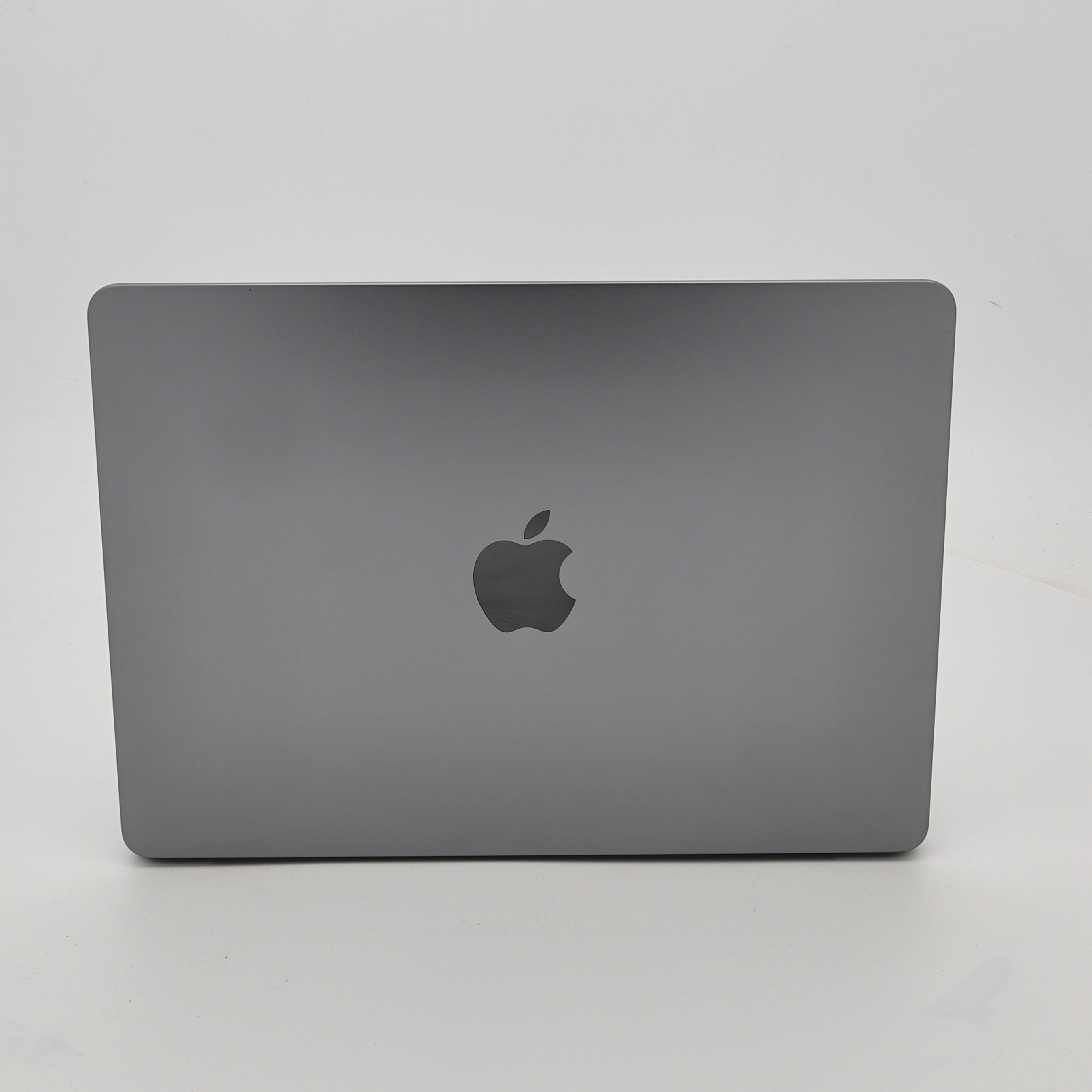 95新 Apple MacBook Air 22年 13寸 M2（8+8核） 16G RAM 256G SSD 深空灰色