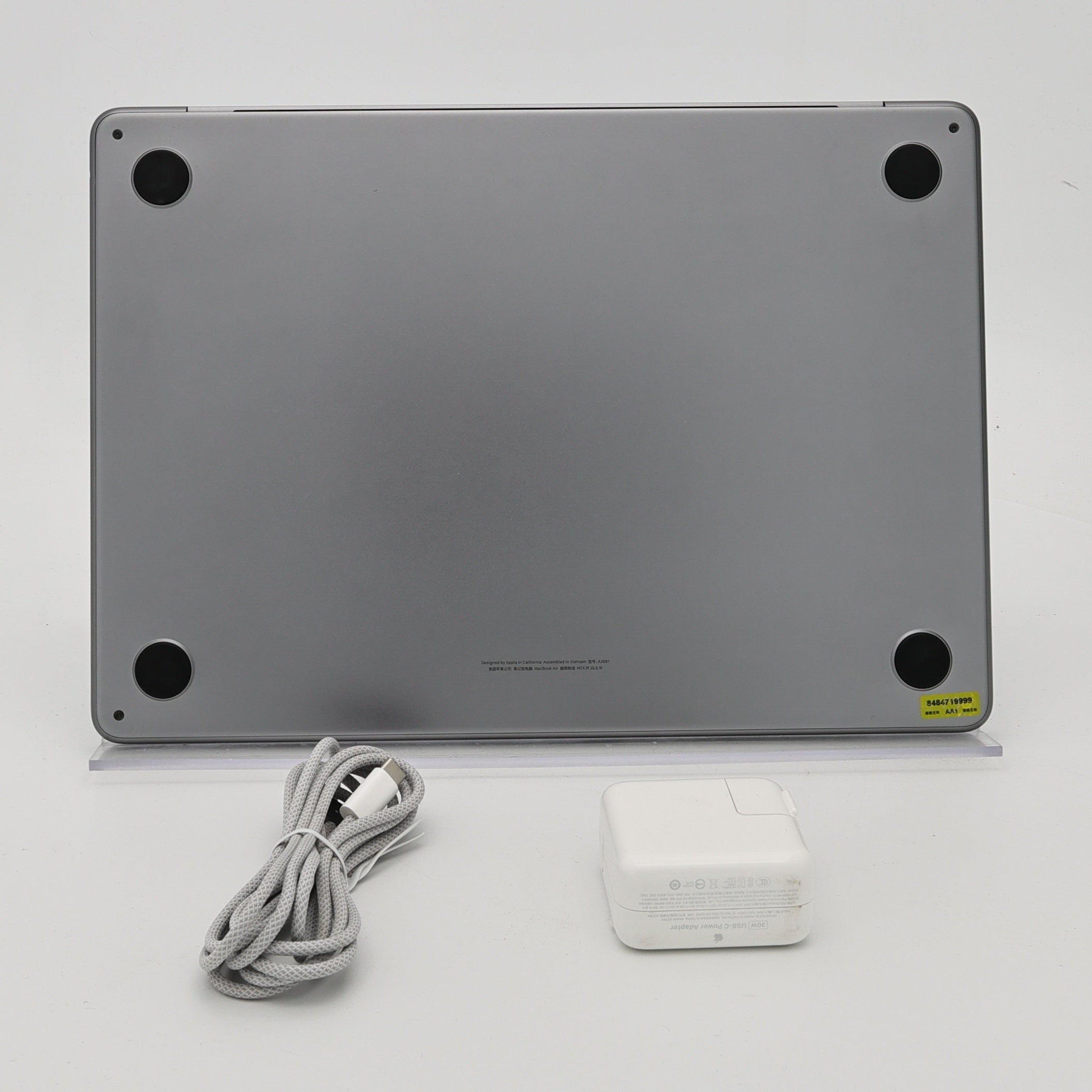 95新 Apple MacBook Air 22年 13寸 M2（8+8核） 16G RAM 256G SSD 深空灰色