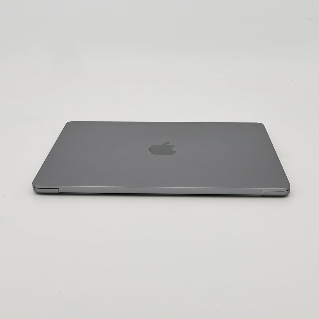 95新 Apple MacBook Air 22年 13寸 M2（8+8核） 16G RAM 256G SSD 深空灰色