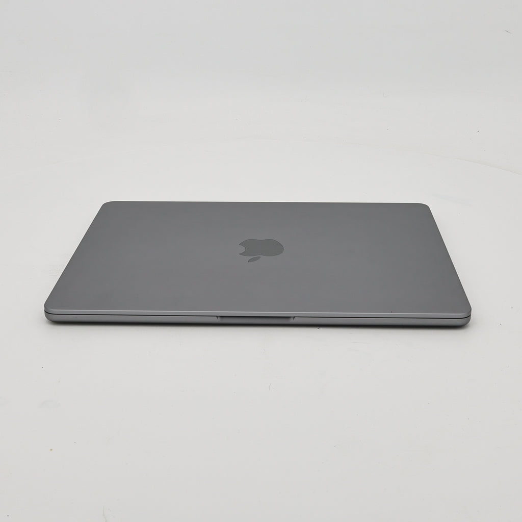 95新 Apple MacBook Air 22年 13寸 M2（8+8核） 16G RAM 256G SSD 深空灰色