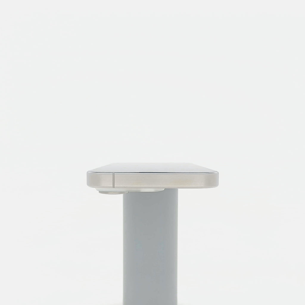95新 Apple iPhone 15 Pro 128G 白色鈦金屬 中國大陸版