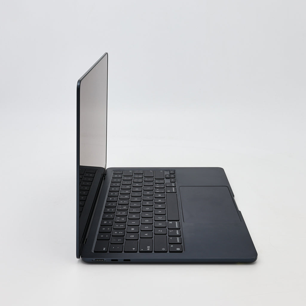 95新 Apple MacBook Air 24年 13寸 M3（8+8核） 8G RAM 256G SSD 午夜色