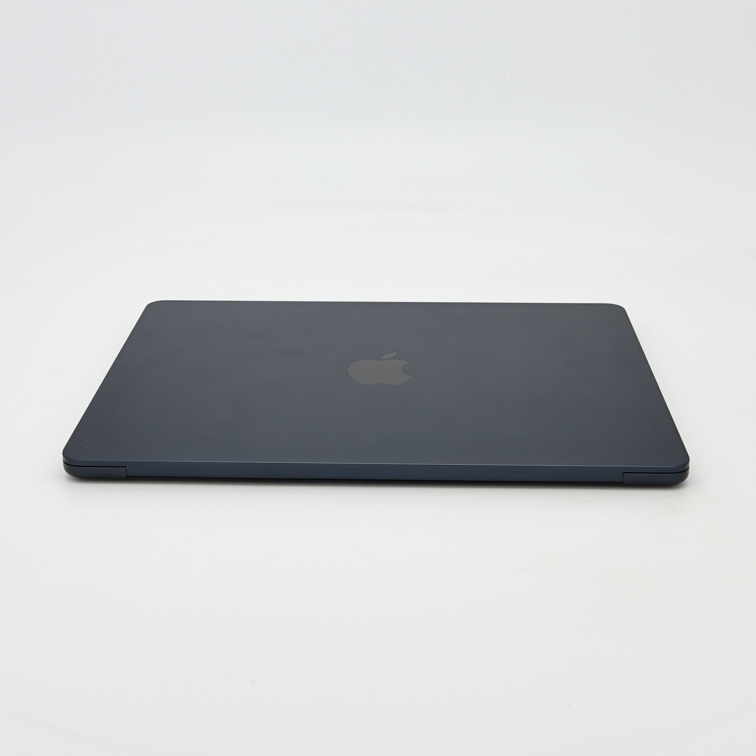 95新 Apple MacBook Air 24年 13寸 M3（8+8核） 8G RAM 256G SSD 午夜色