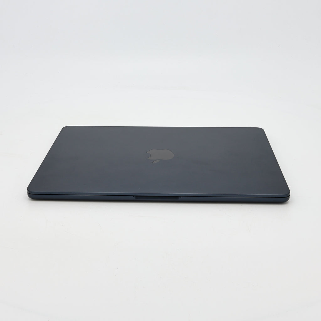 95新 Apple MacBook Air 24年 13寸 M3（8+8核） 8G RAM 256G SSD 午夜色