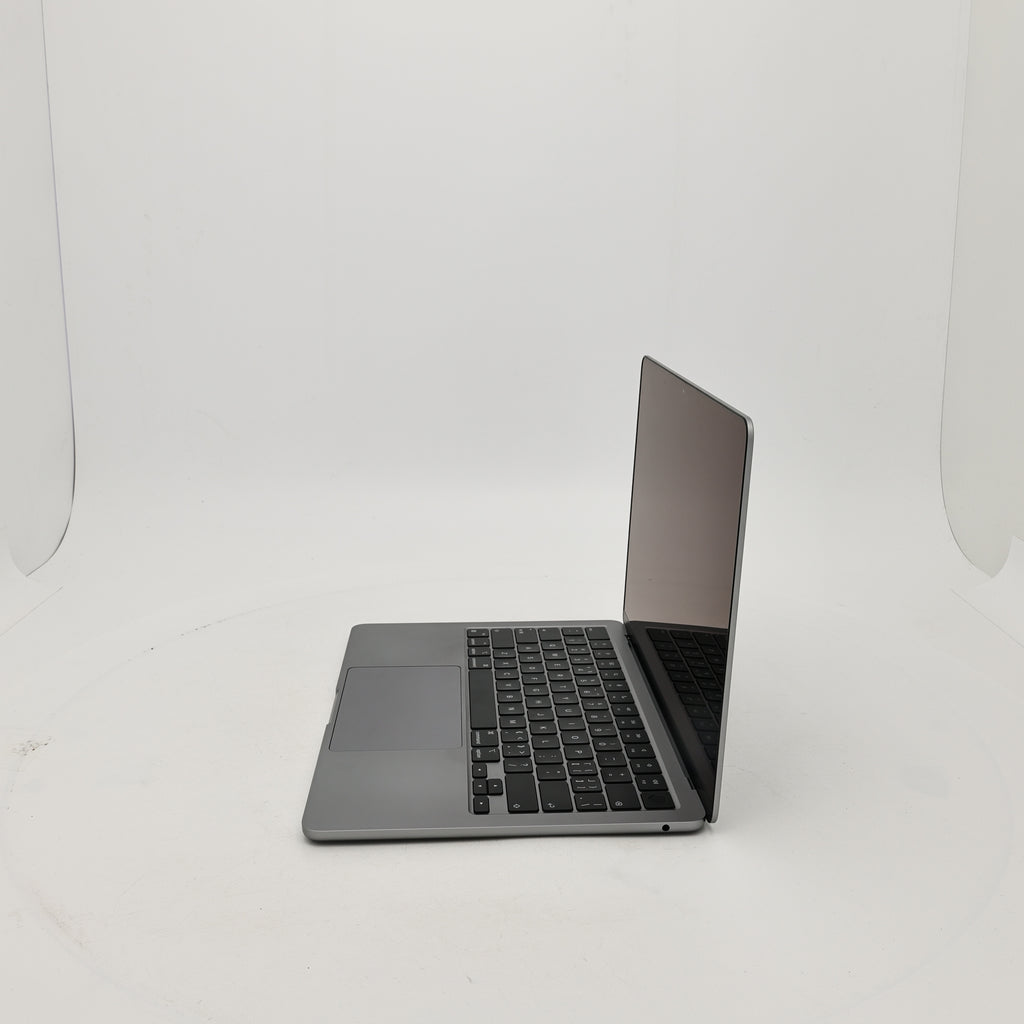 95新 Apple MacBook Air 24年 13寸 M3（8+8核） 8G RAM 256G SSD 深空灰色