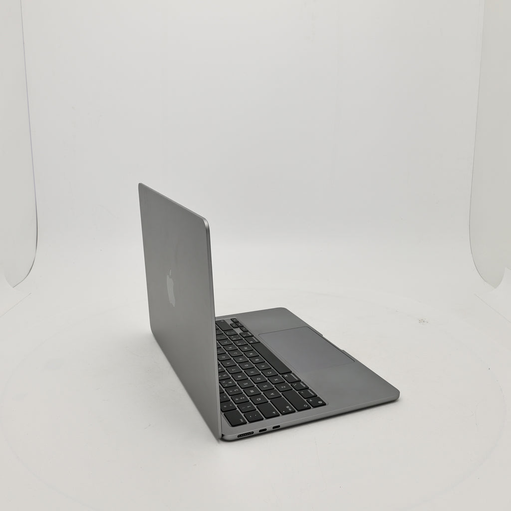 95新 Apple MacBook Air 24年 13寸 M3（8+8核） 8G RAM 256G SSD 深空灰色