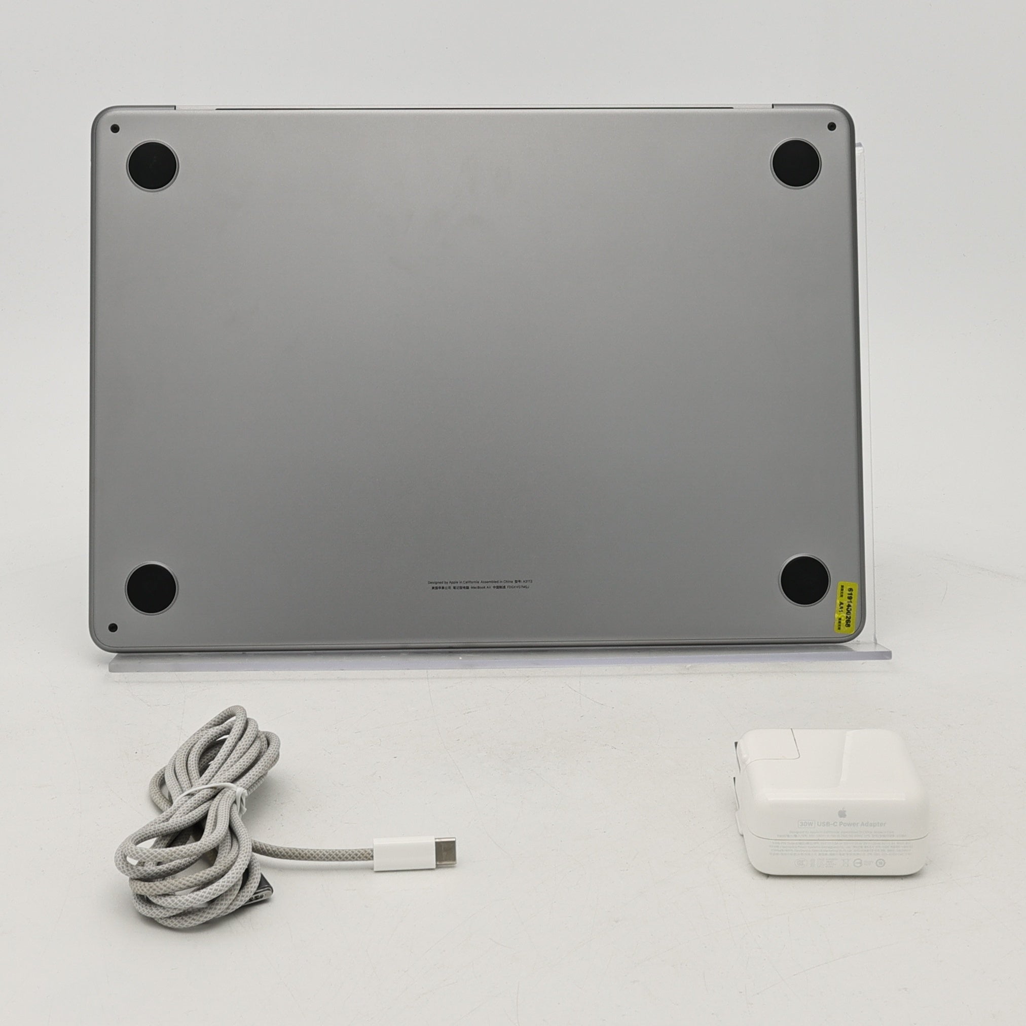95新 Apple MacBook Air 24年 13寸 M3（8+8核） 8G RAM 256G SSD 深空灰色