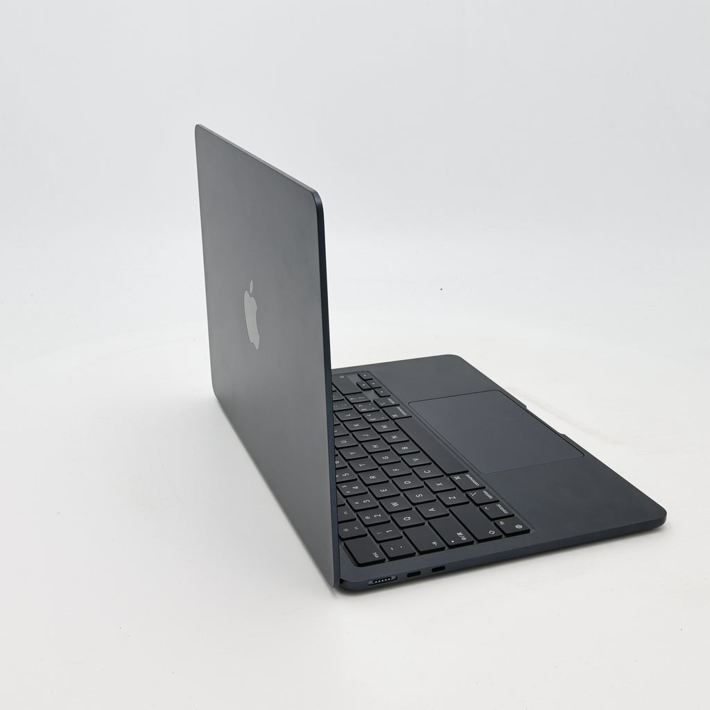 95新 Apple MacBook Air 22年 13寸 M2（8+8核） 8G RAM 256G SSD 午夜色