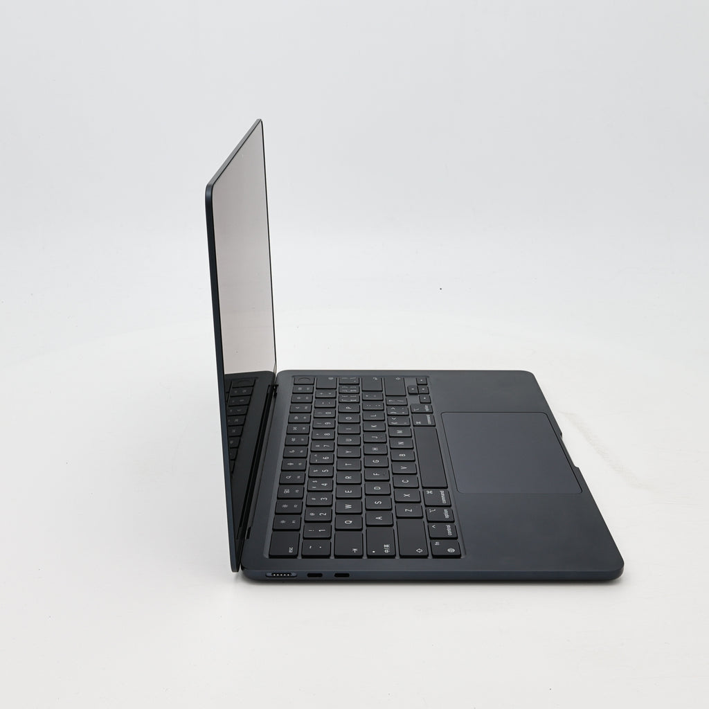 95新 Apple MacBook Air 22年 13寸 M2（8+8核） 8G RAM 256G SSD 午夜色