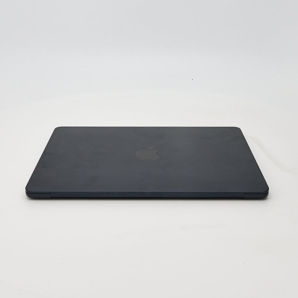 95新 Apple MacBook Air 22年 13寸 M2（8+8核） 8G RAM 256G SSD 午夜色