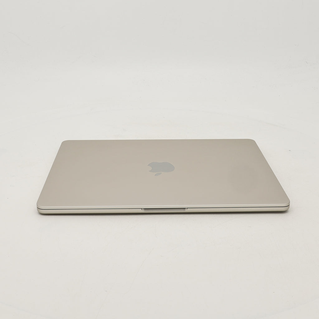 95新 Apple MacBook Air 22年 13寸 M2（8+8核） 16G RAM 256G SSD 星光色