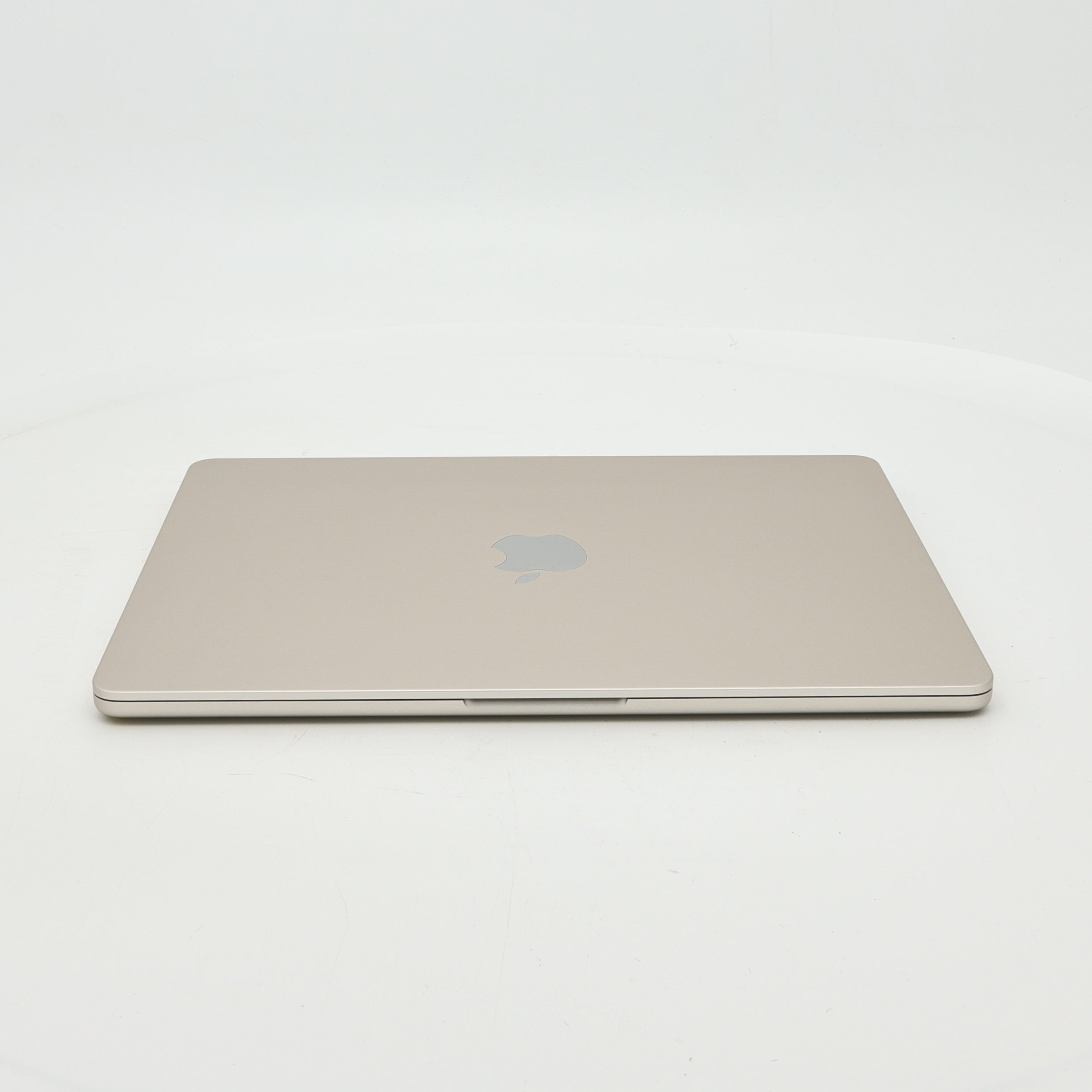 95新 Apple MacBook Air 22年 13寸 M2（8+10核） 8G RAM 512G SSD 星光色