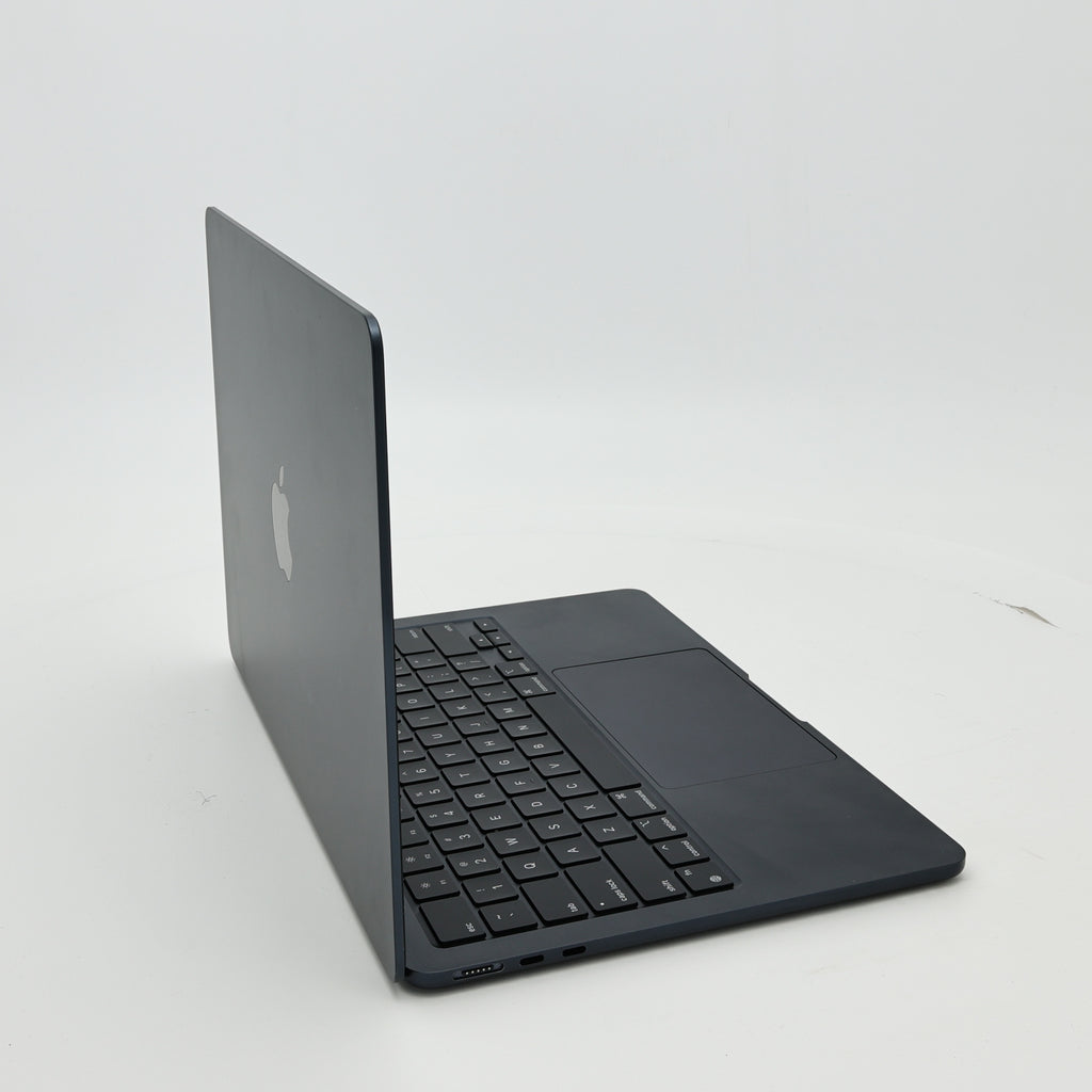 95新 Apple MacBook Air 22年 13寸 M2（8+8核） 8G RAM 512G SSD 午夜色