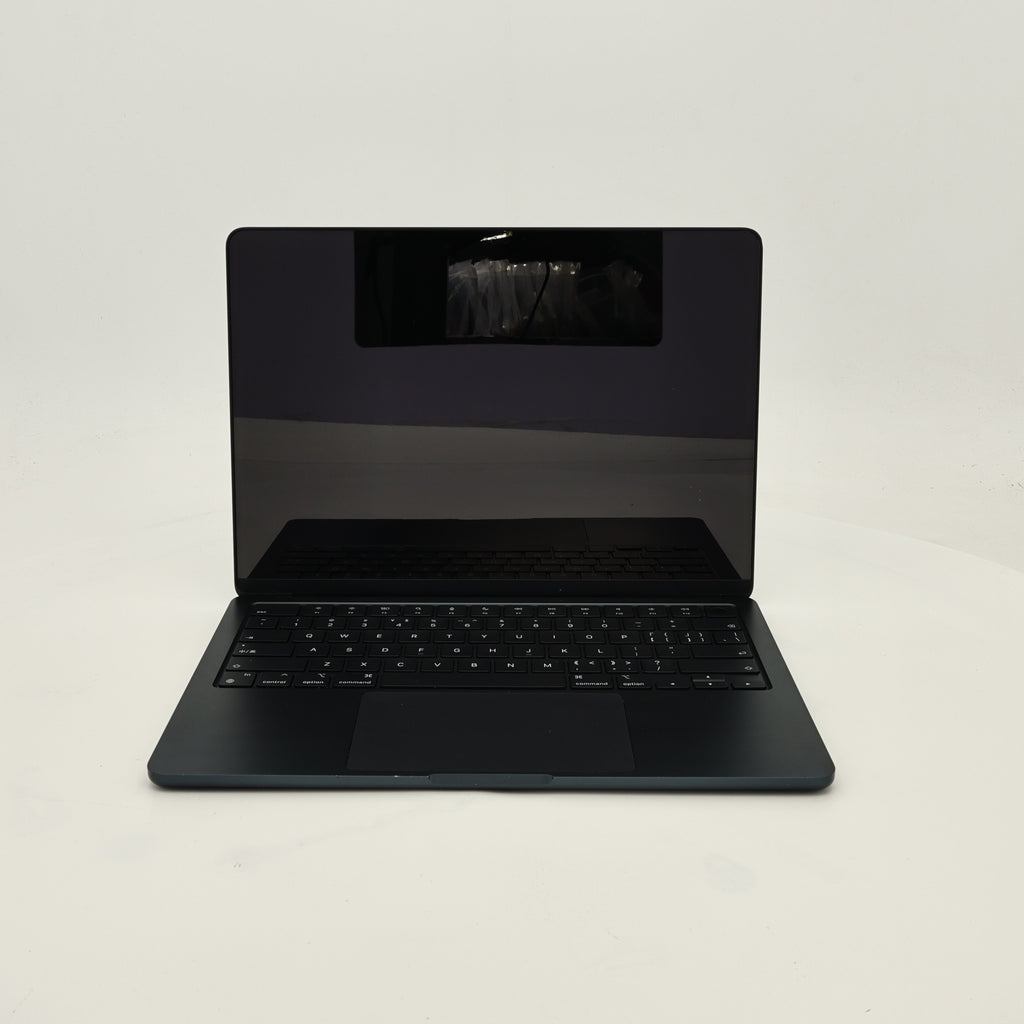 95新 Apple MacBook Air 24年 13寸 M3（8+8核） 8G RAM 256G SSD 午夜色