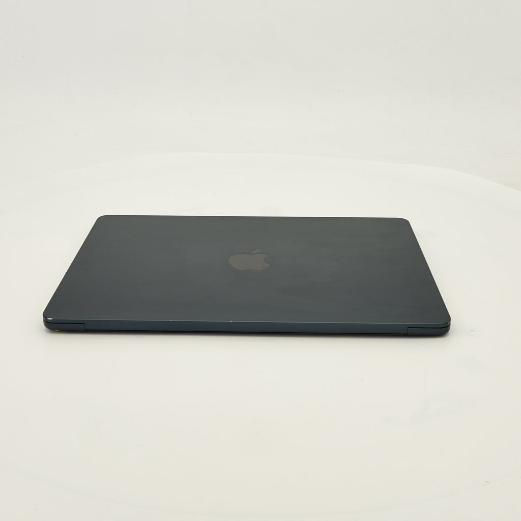 95新 Apple MacBook Air 24年 13寸 M3（8+8核） 8G RAM 256G SSD 午夜色