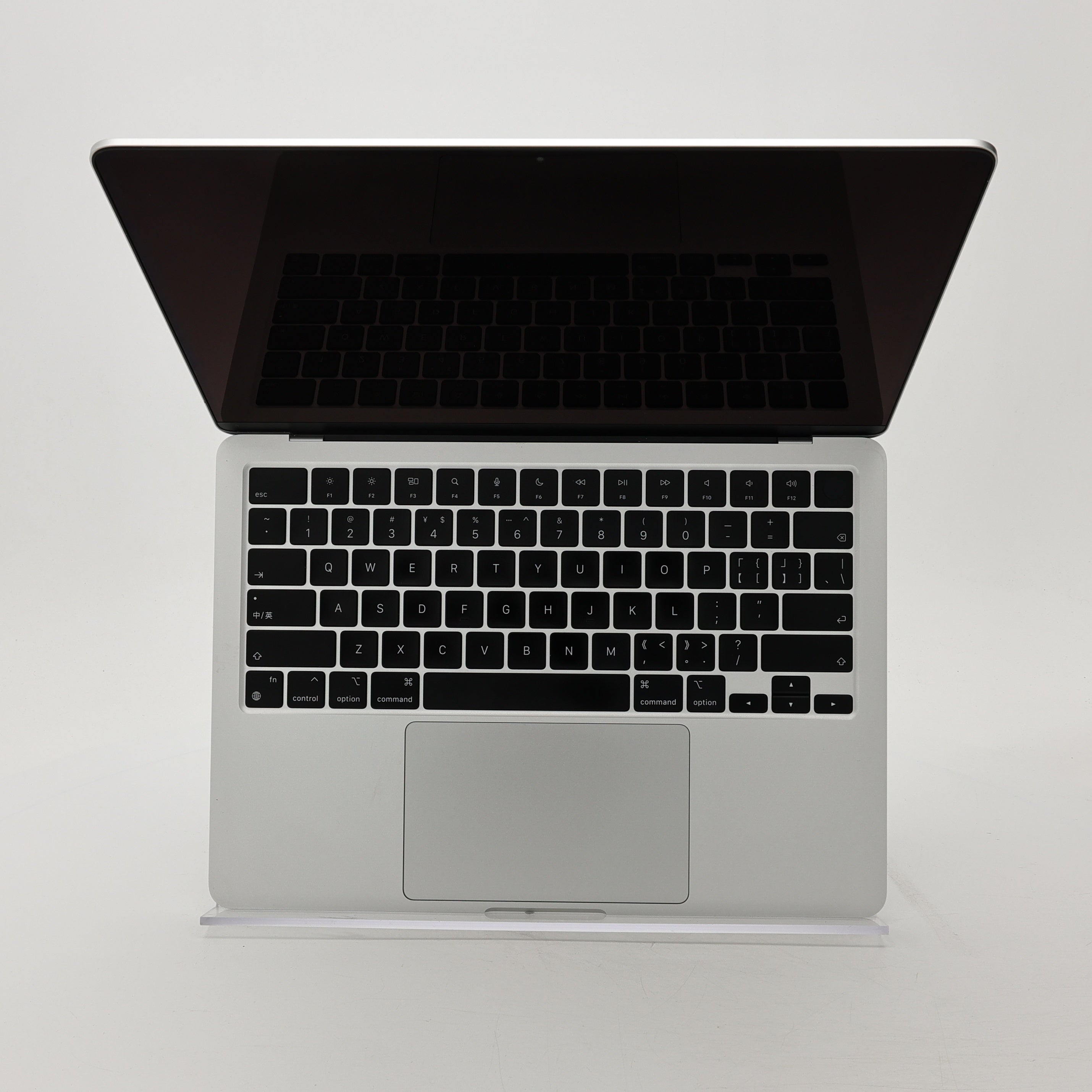 95新 Apple MacBook Air 22年 13寸 M2（8+10核） 8G RAM 512G SSD 銀色