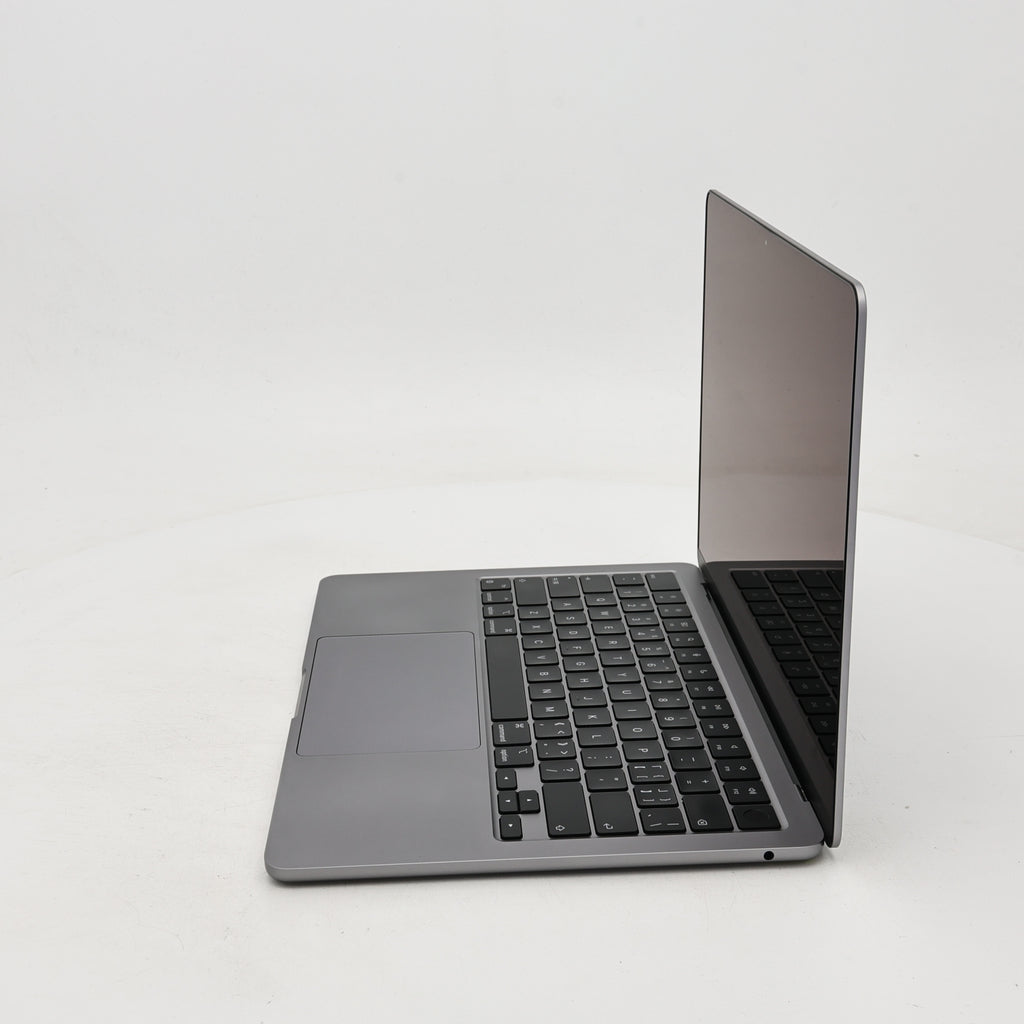 95新 Apple MacBook Air 24年 13寸 M3（8+8核） 8G RAM 256G SSD 深空灰色