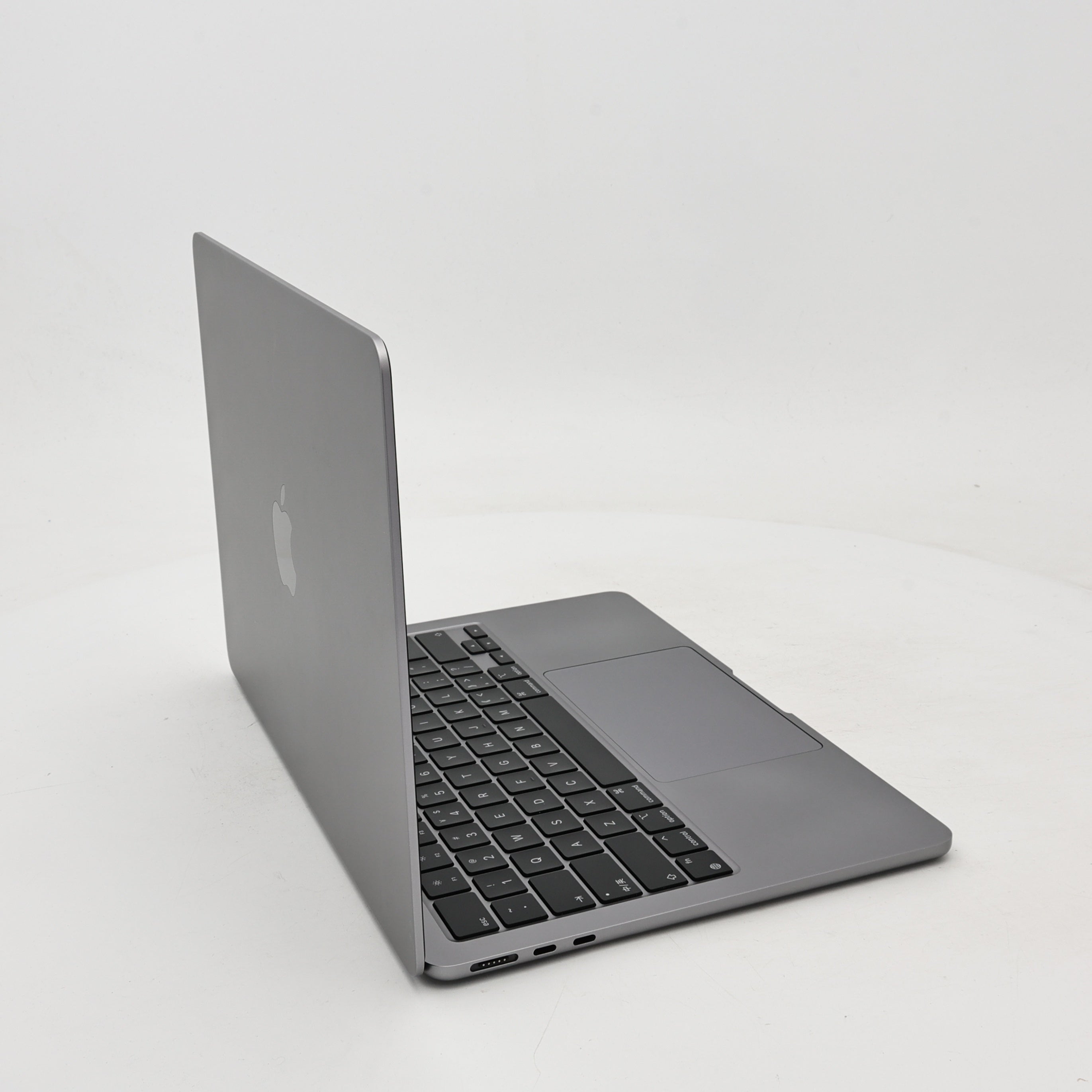95新 Apple MacBook Air 24年 13寸 M3（8+8核） 8G RAM 256G SSD 深空灰色