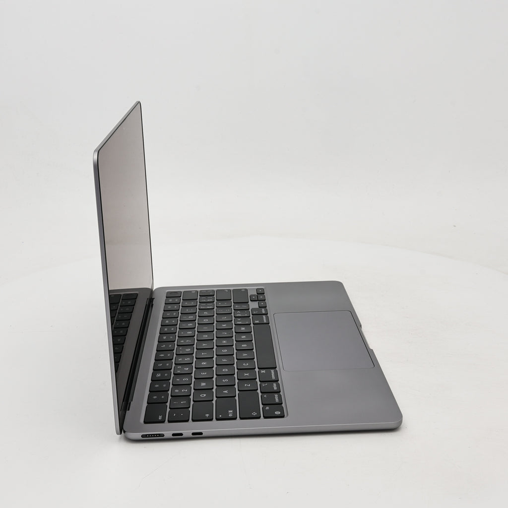 95新 Apple MacBook Air 24年 13寸 M3（8+8核） 8G RAM 256G SSD 深空灰色
