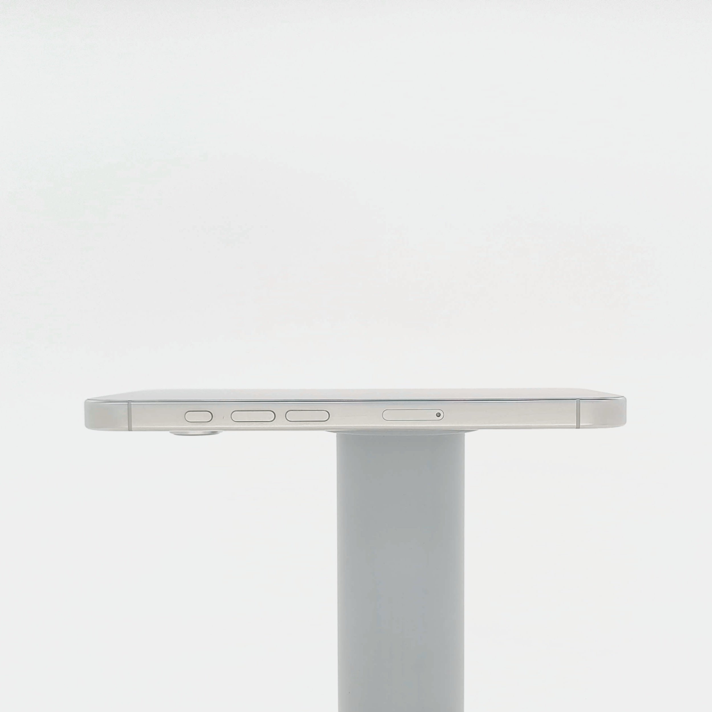 95新 Apple iPhone 16 Pro 128G 白色鈦金屬 中國大陸版