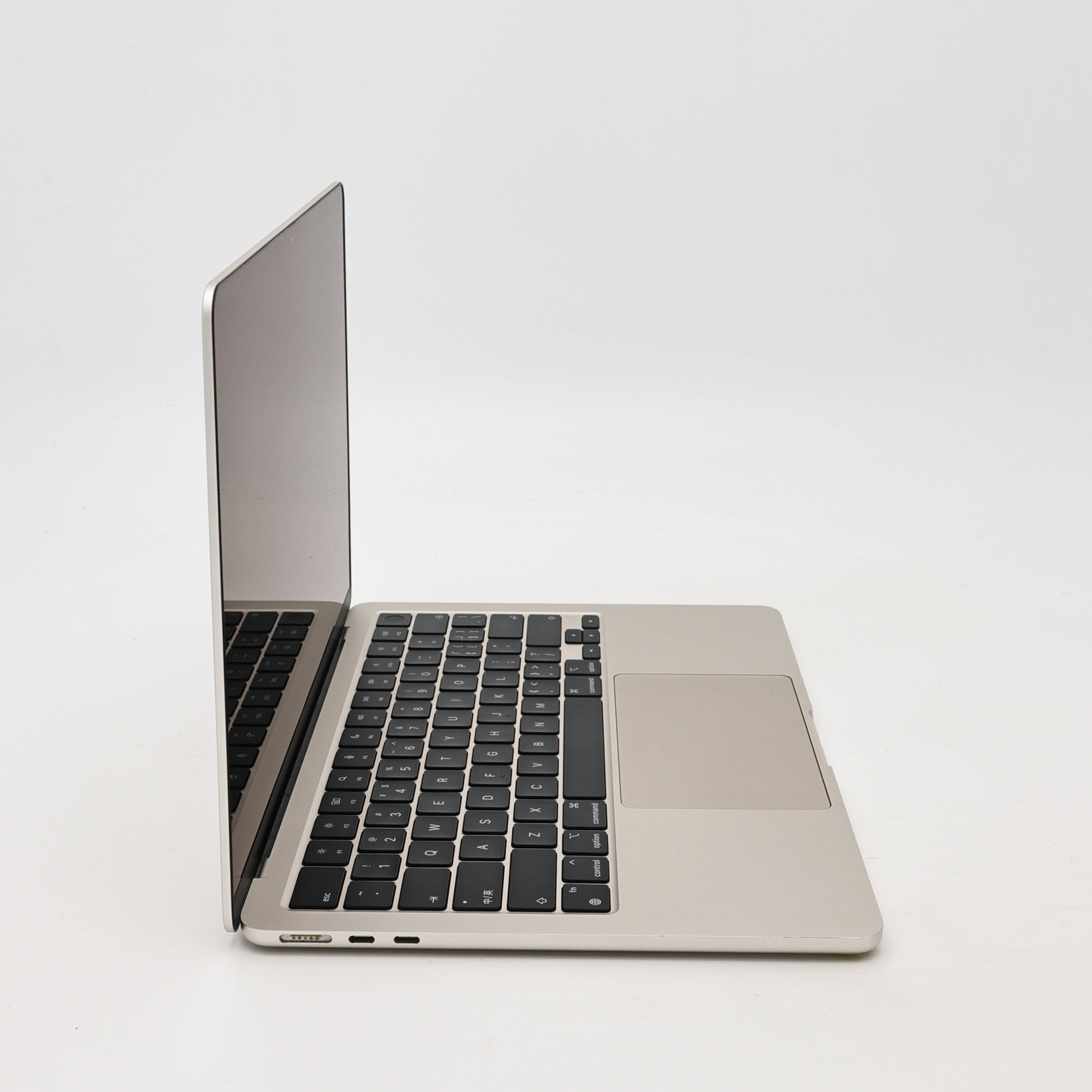 95新 Apple MacBook Air 22年 13寸 M2（8+8核） 8G RAM 256G SSD 星光色