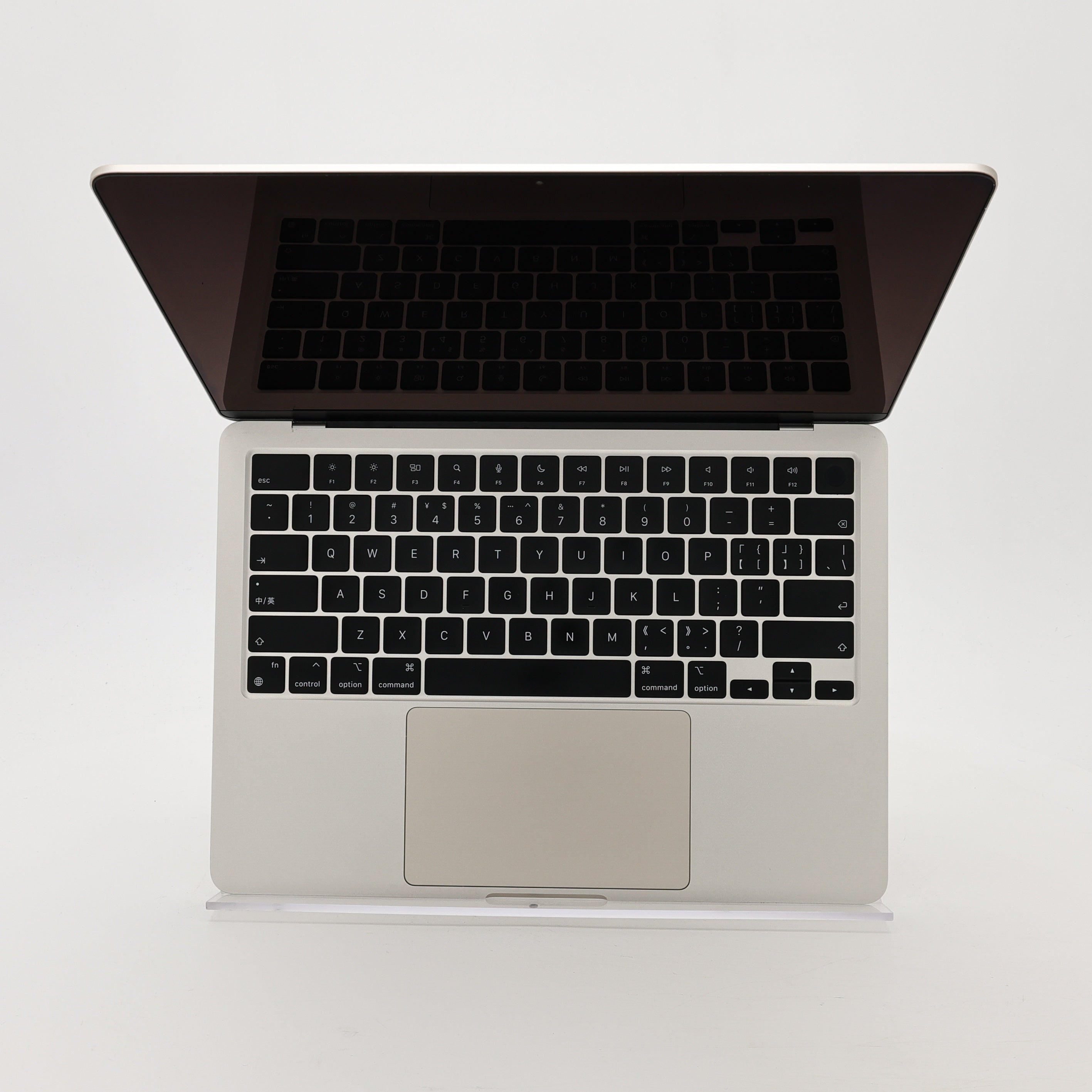 95新 Apple MacBook Air 22年 13寸 M2（8+8核） 8G RAM 256G SSD 星光色