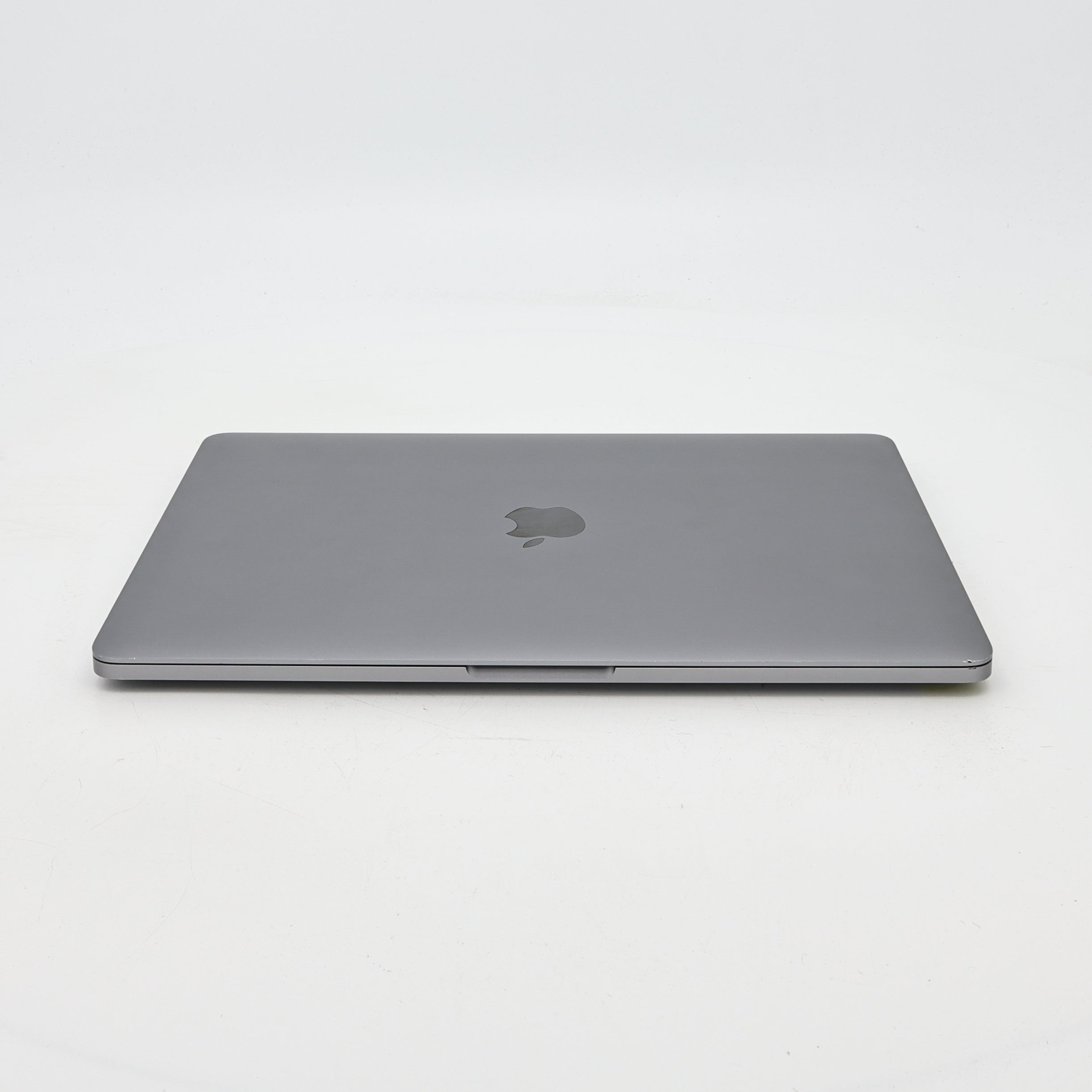 95新 Apple MacBook Pro 22年 13寸 M2（8+10核） 8G RAM 512G SSD 深空灰色