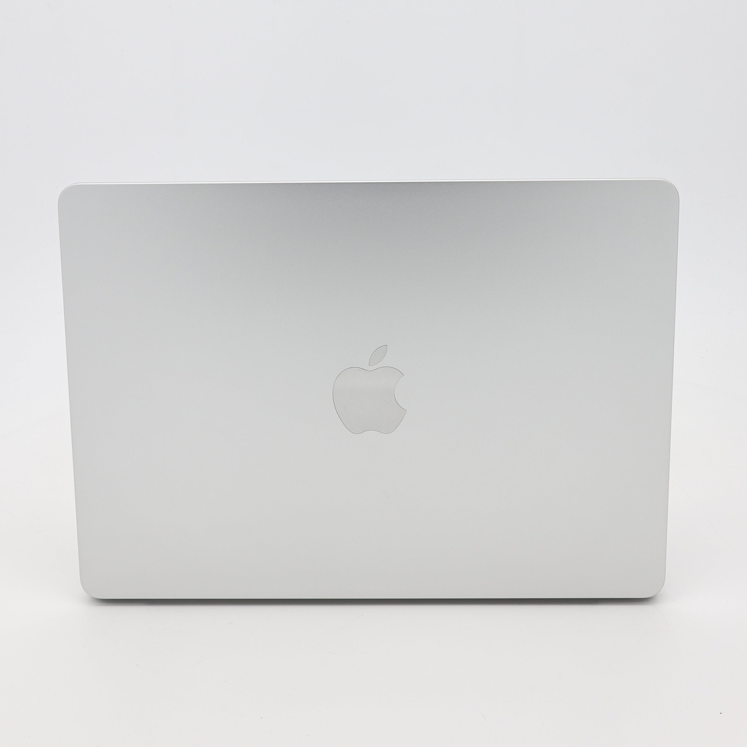 95新 Apple MacBook Air 24年 13寸 M3（8+8核） 8G RAM 256G SSD 銀色