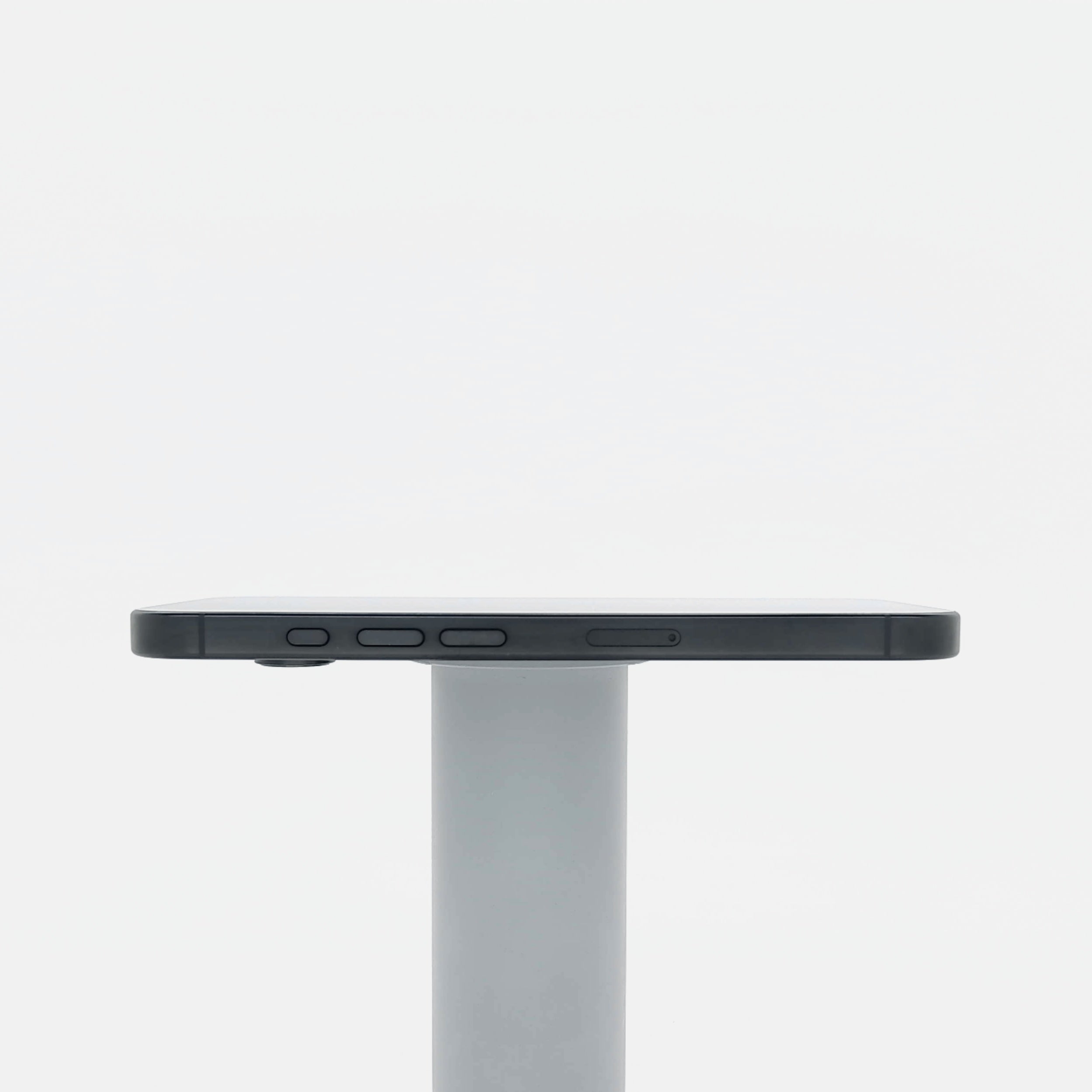 95新 Apple iPhone 16 Pro 128G 黑色鈦金屬 中國大陸版
