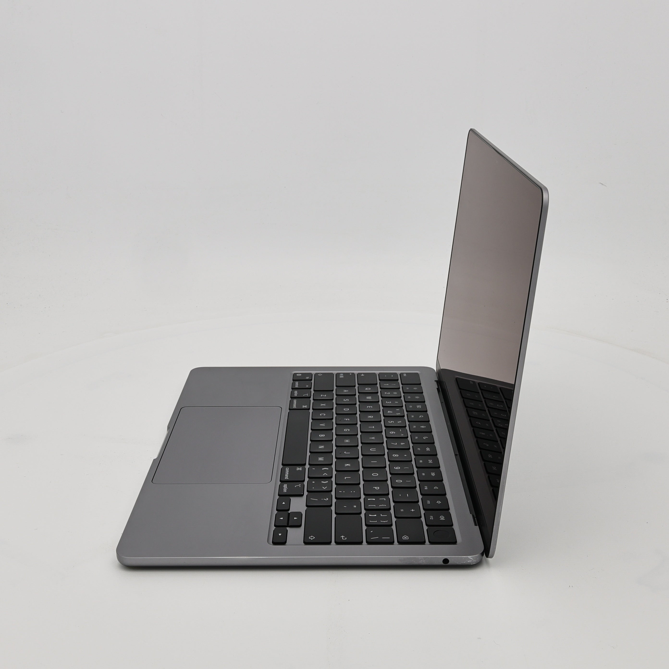 95新 Apple MacBook Air 24年 13寸 M3（8+8核） 8G RAM 256G SSD 深空灰色