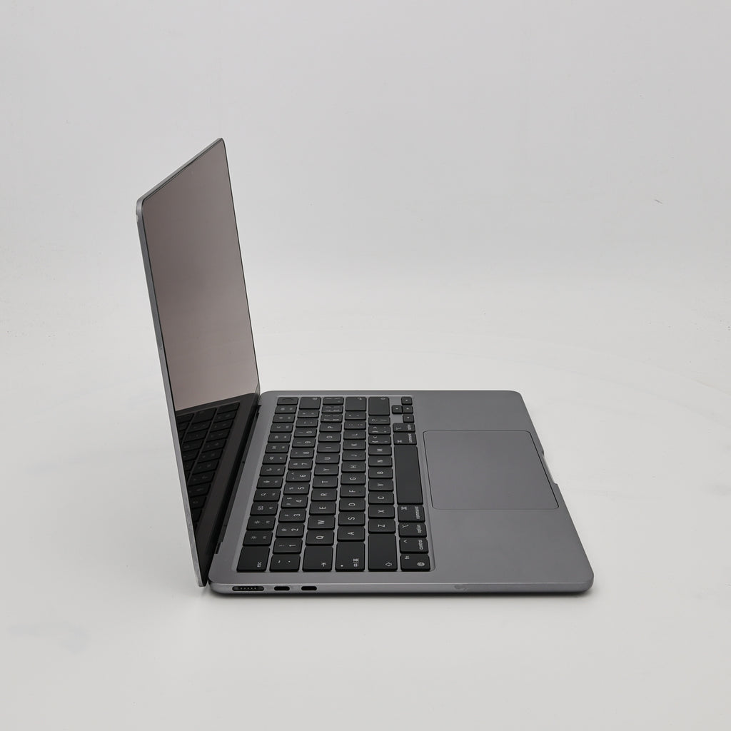 95新 Apple MacBook Air 24年 13寸 M3（8+8核） 8G RAM 256G SSD 深空灰色