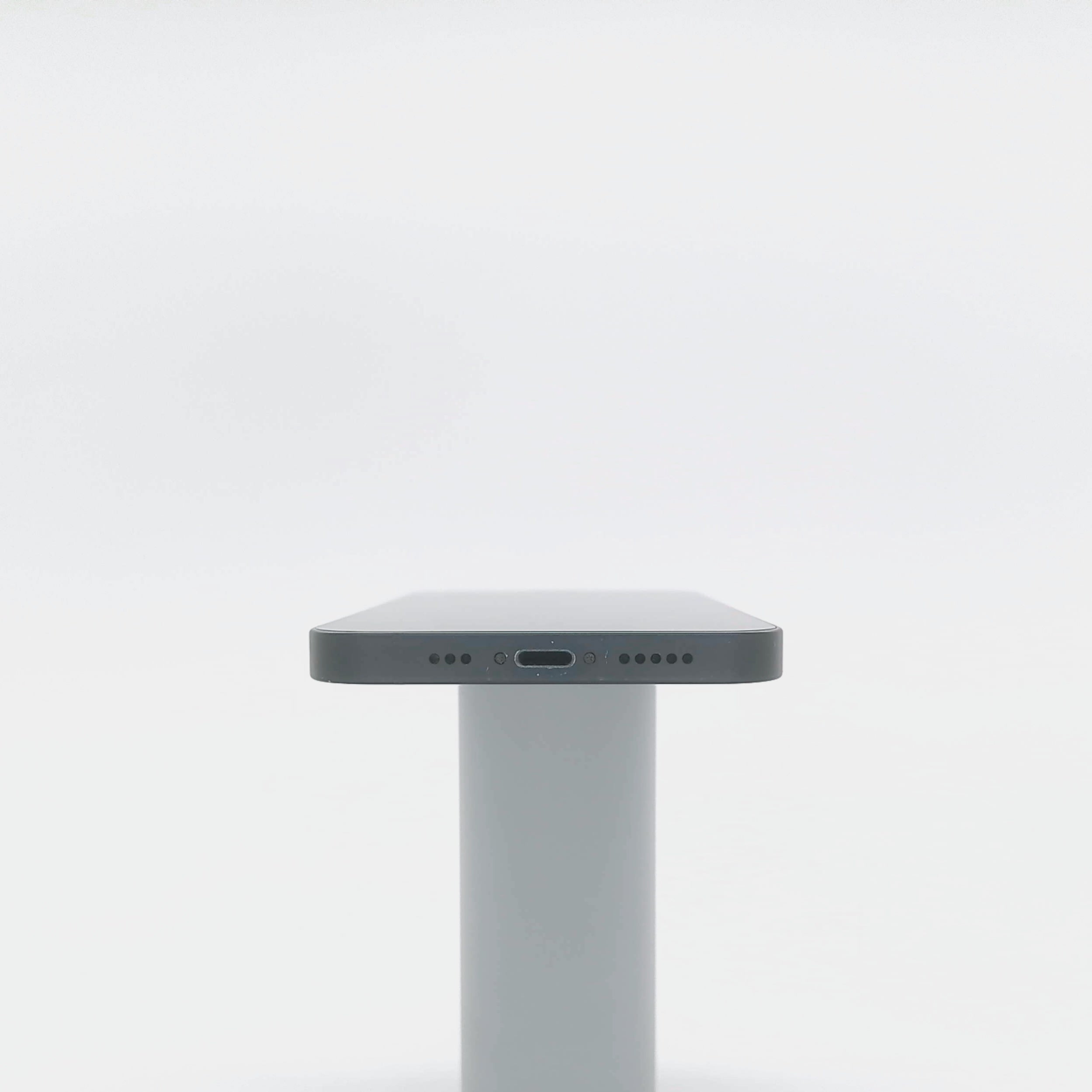 95新 Apple iPhone 13 256G 午夜色 中國大陸版