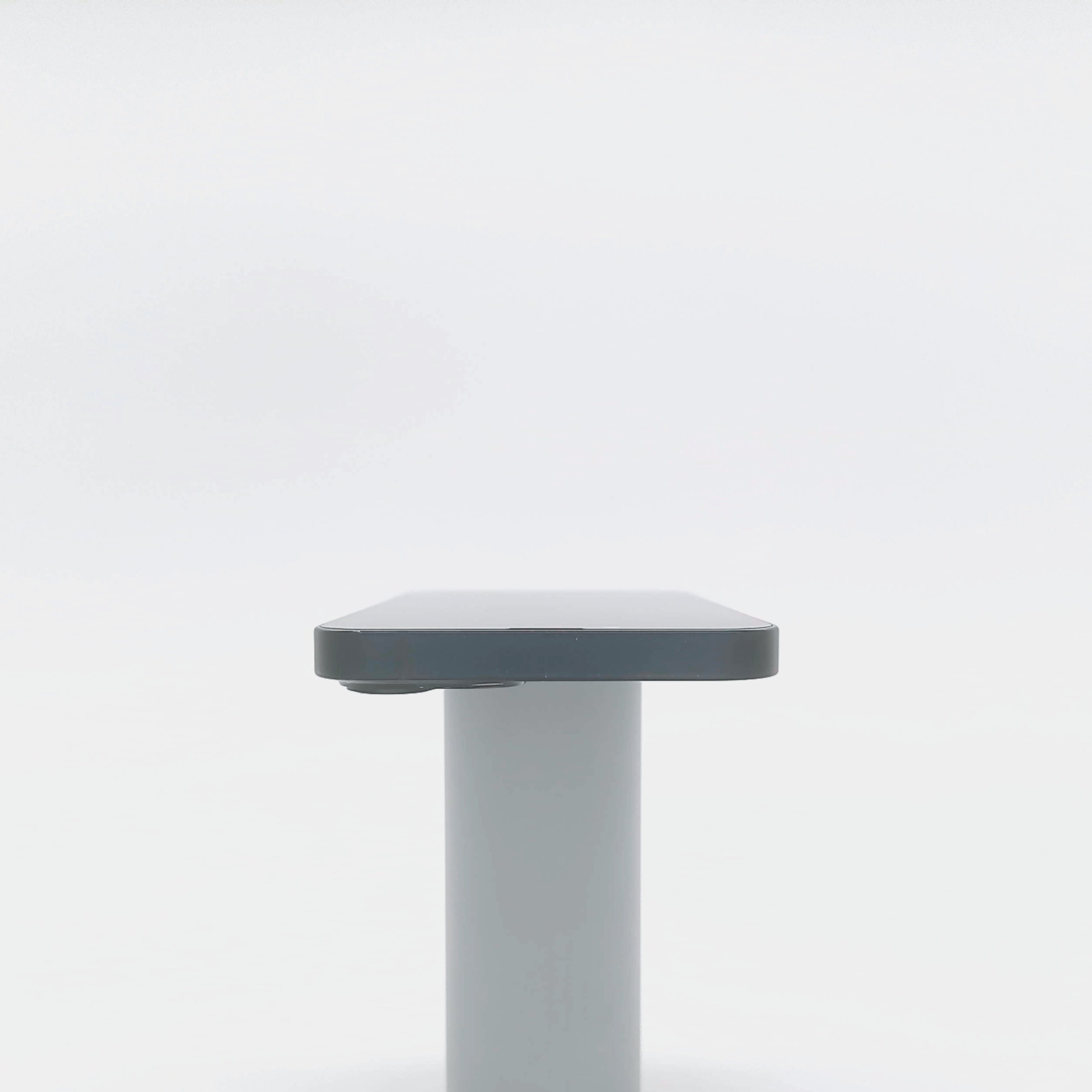 95新 Apple iPhone 13 256G 午夜色 中國大陸版