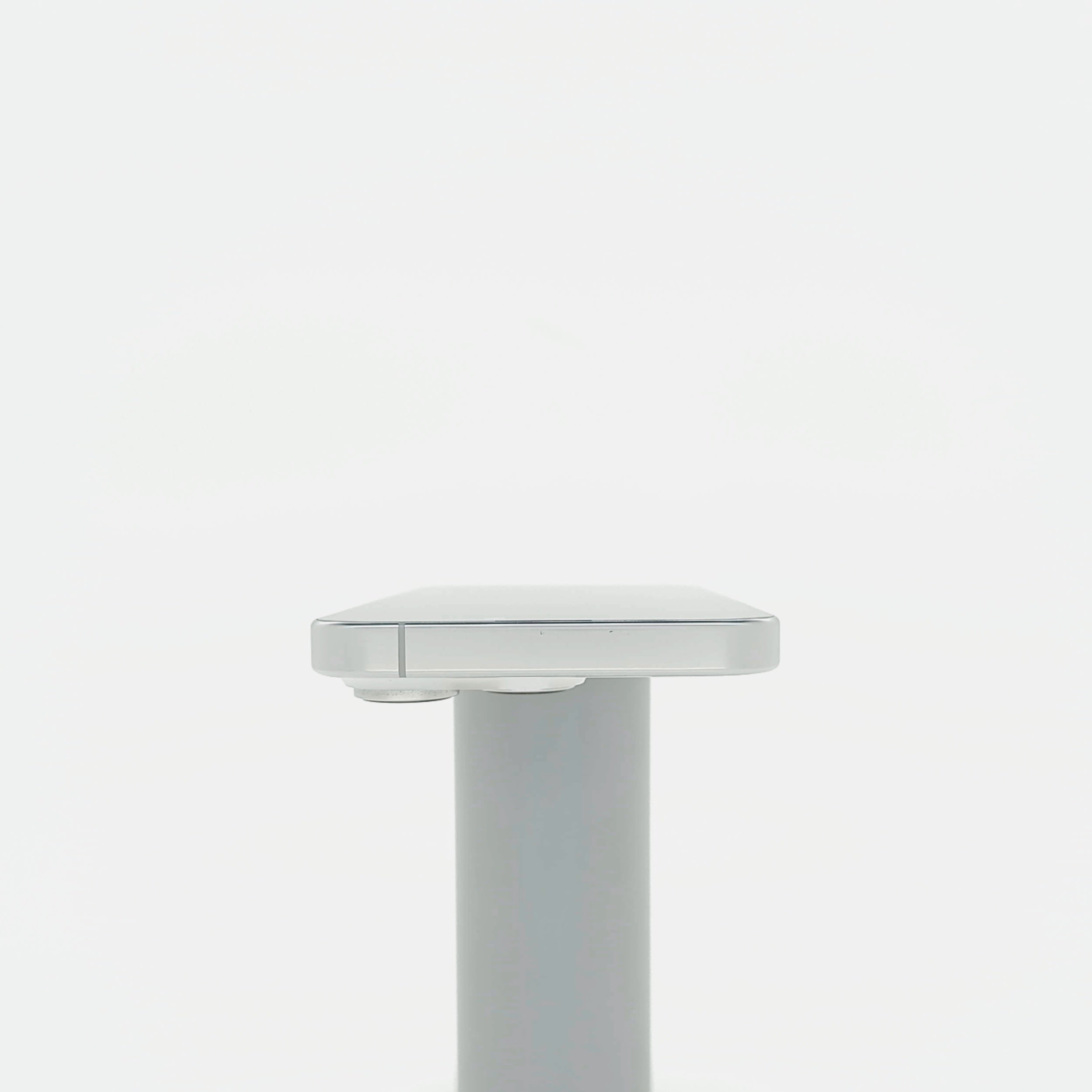 95新 Apple iPhone 16 Pro 128G 白色鈦金屬 中國大陸版
