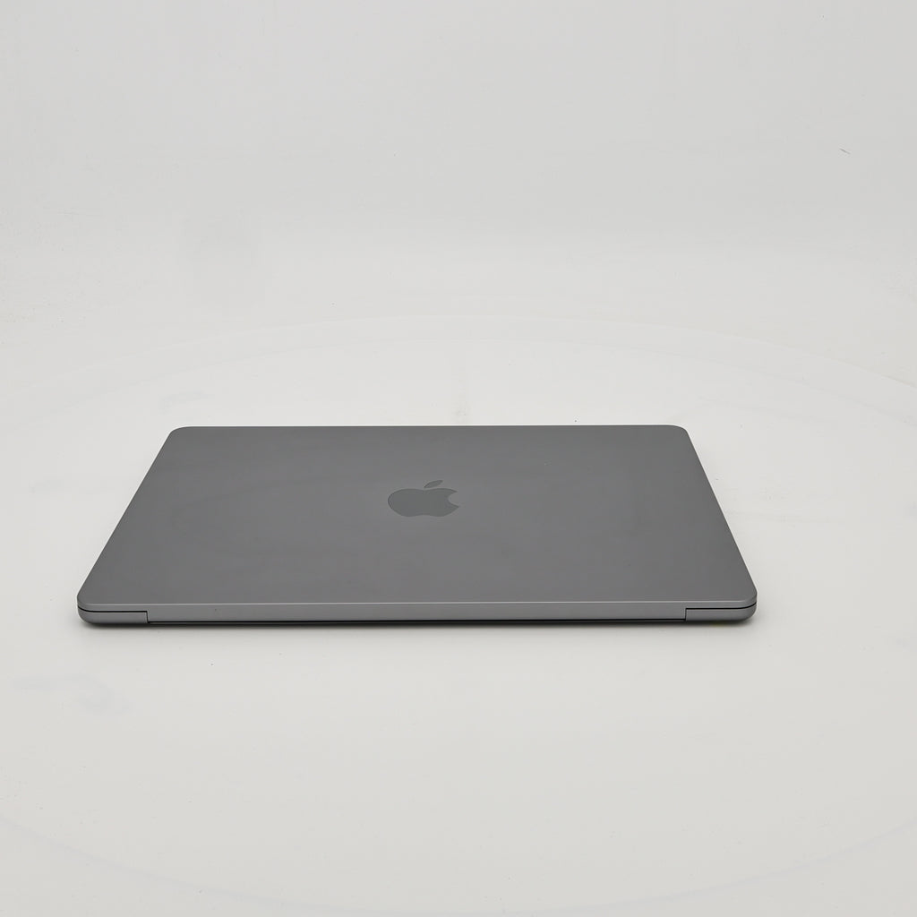 99新 Apple MacBook Air 22年 13寸 M2（8+8核） 8G RAM 256G SSD 深空灰色